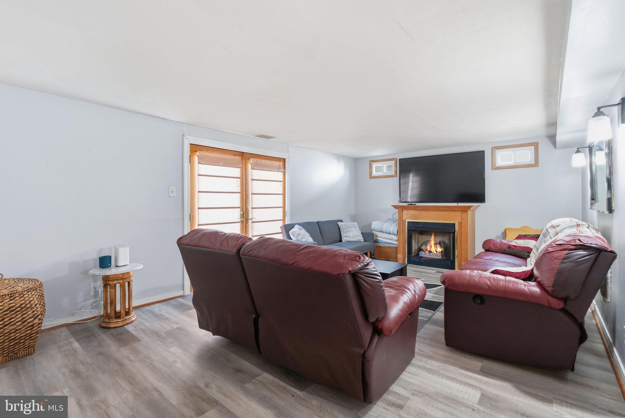 PINE VALLEY - Residential