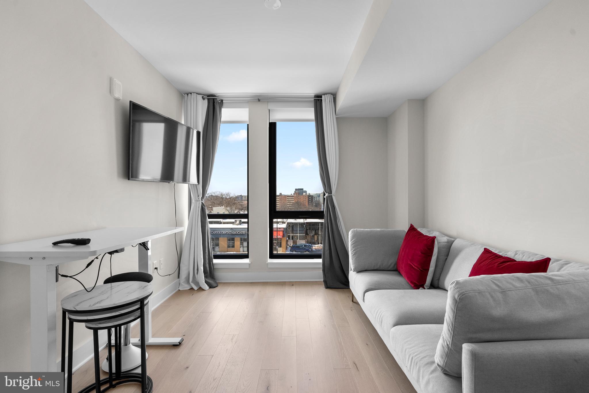 1211 VAN STREET SE 404