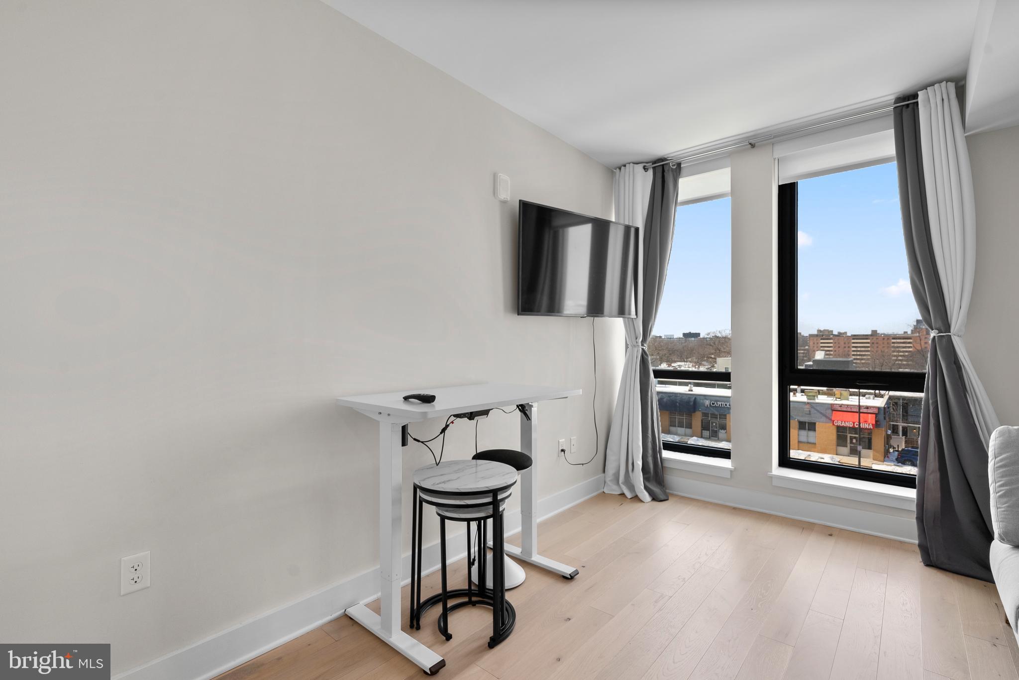 1211 VAN STREET SE 404