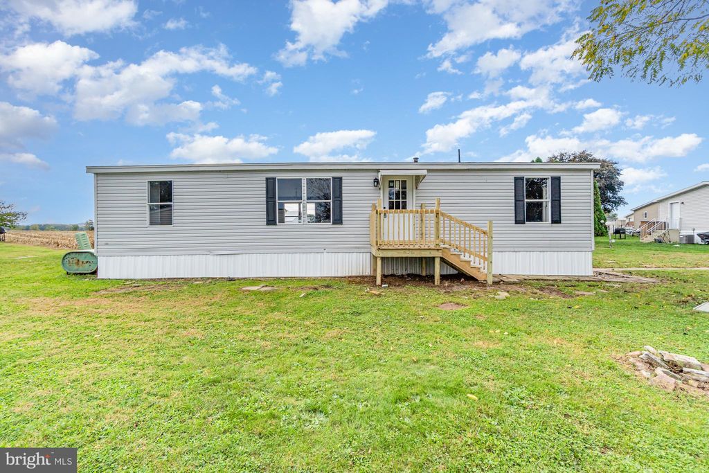 Photo of 526 Palm City Park, ANNVILLE, PA 17003 (MLS # PALN2023356)