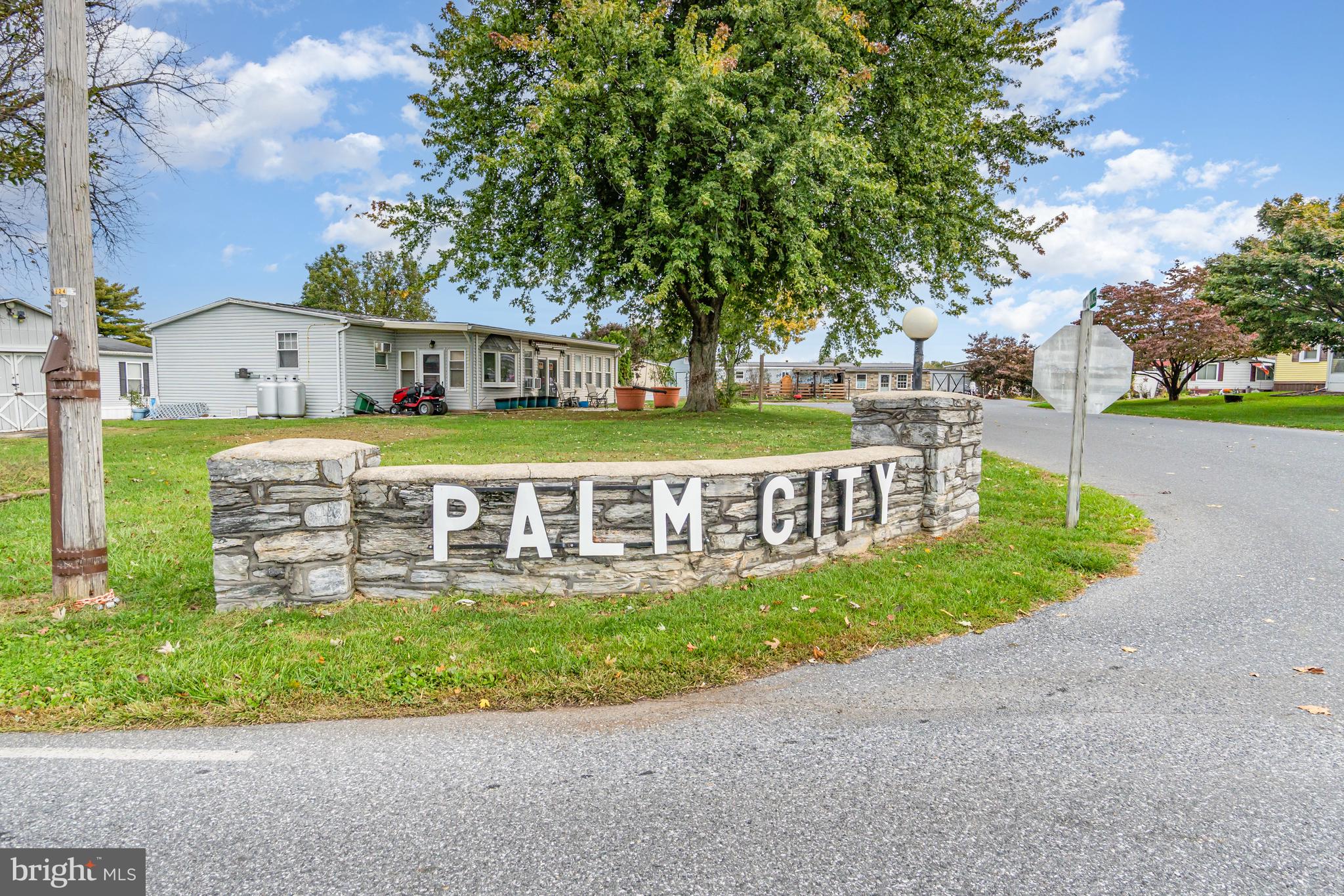 PALM CITY PARK - Residential