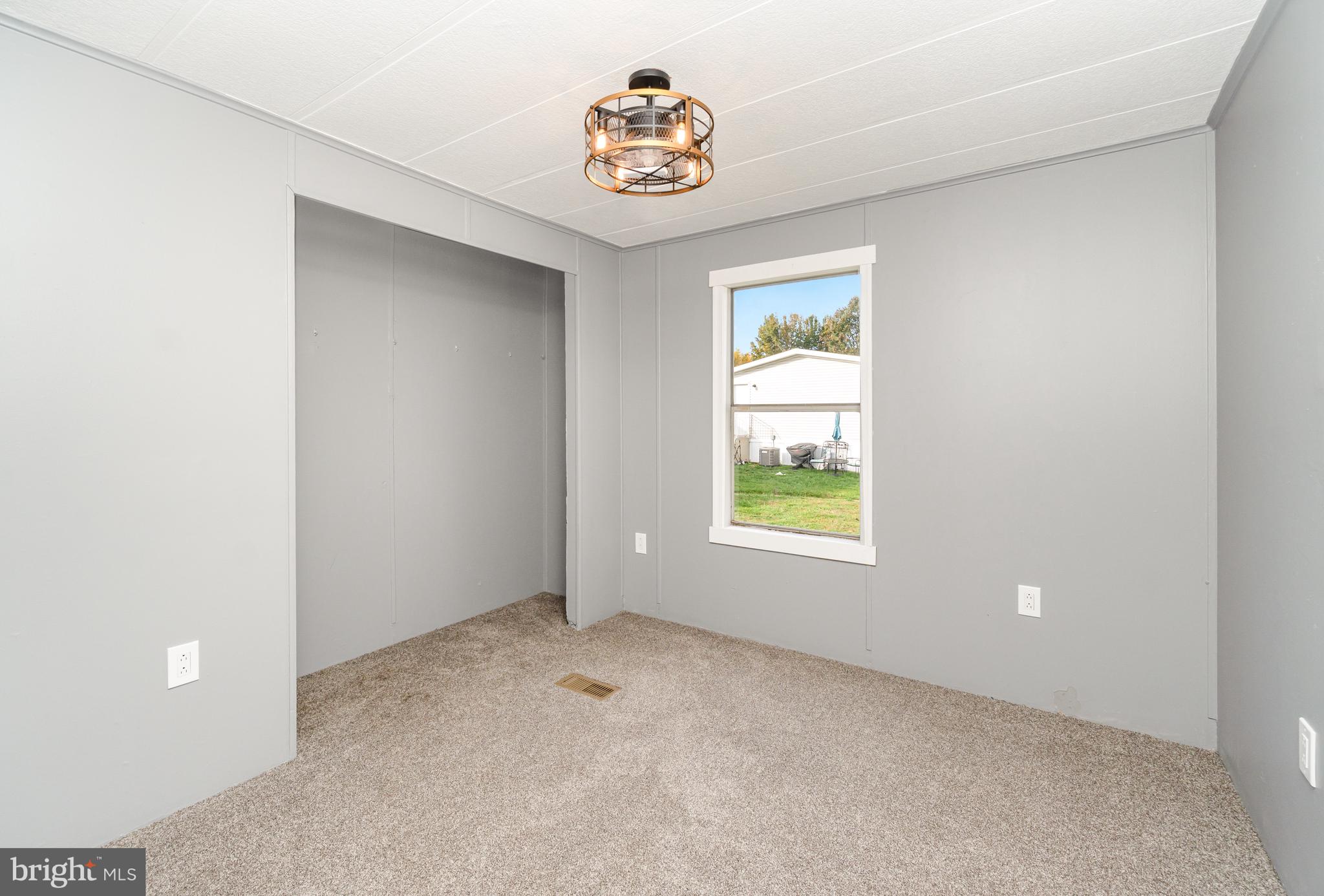 PALM CITY PARK - Residential