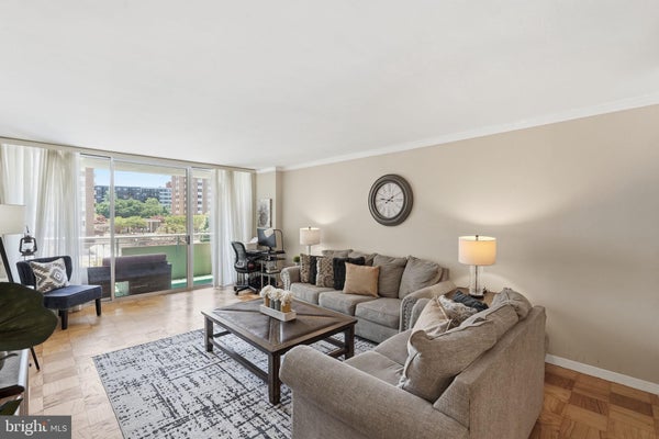 3001 VEAZEY TER NW APT 923, WASHINGTON, DC 20008 - Image f21bd347aa3ca58236b94cf1d736c7e5/2717463330