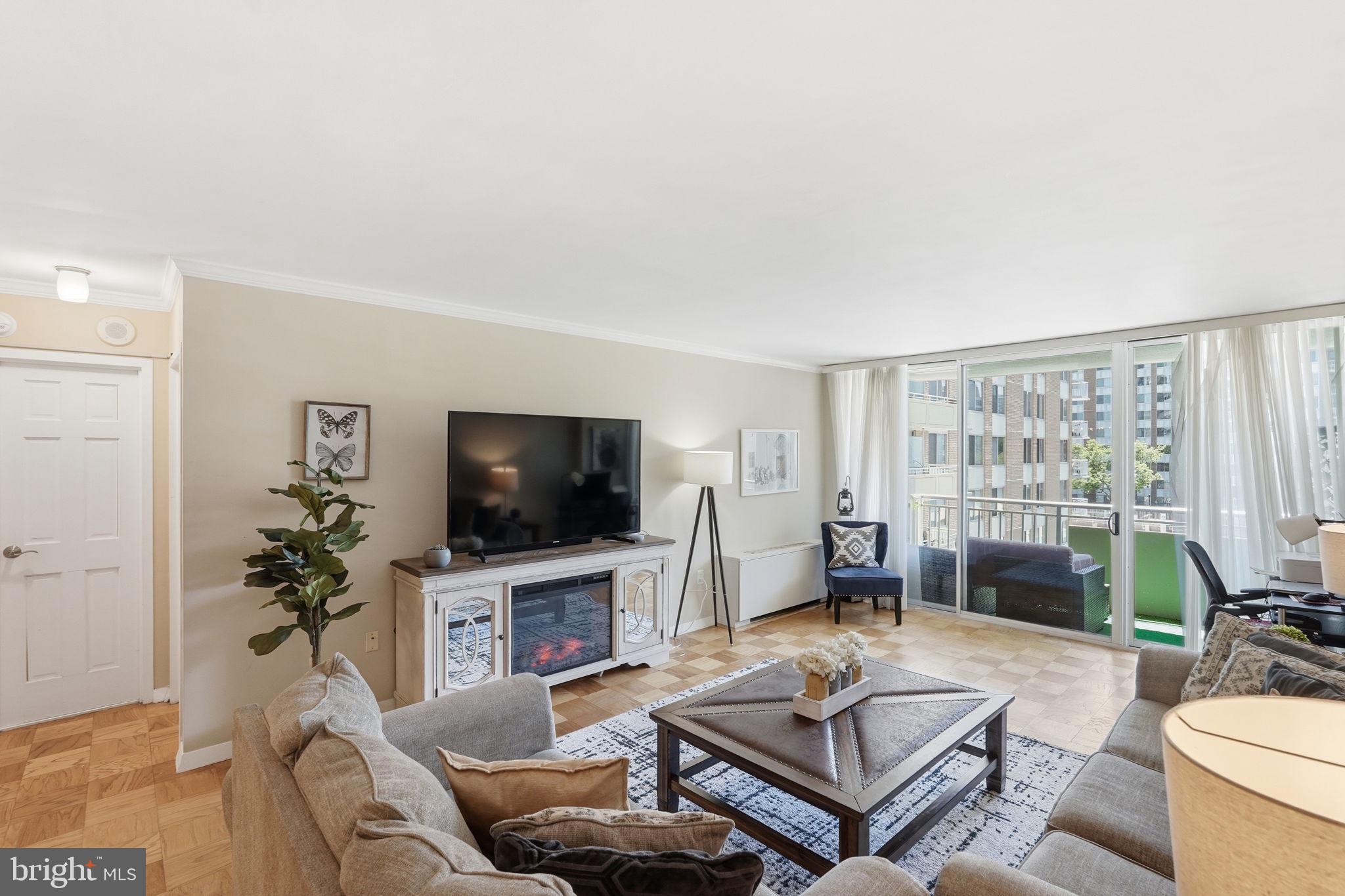 3001 VEAZEY TERRACE NW 923