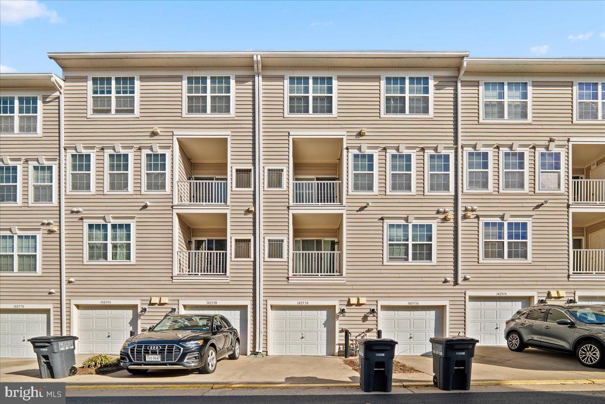 CENTREVILLE CROSSING - Residential