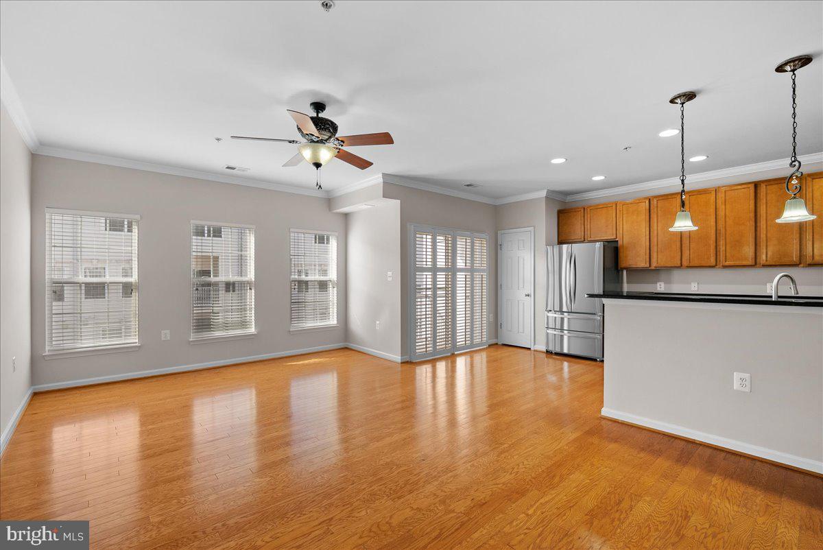 CENTREVILLE CROSSING - Residential