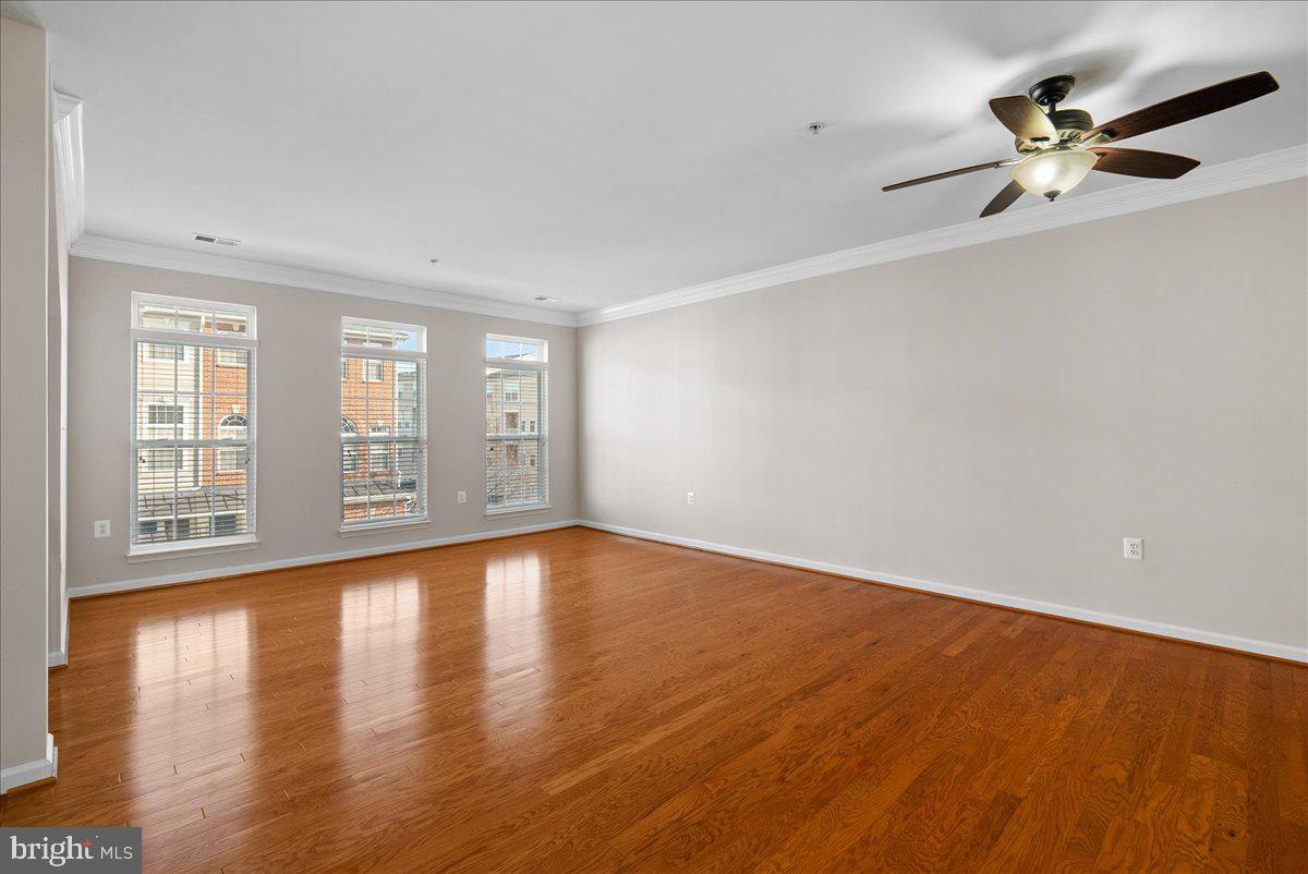 CENTREVILLE CROSSING - Residential