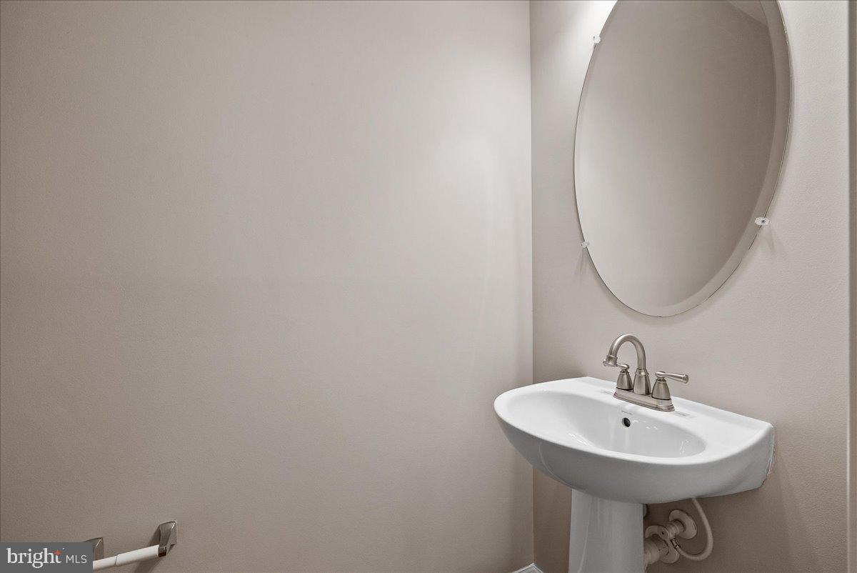 CENTREVILLE CROSSING - Residential