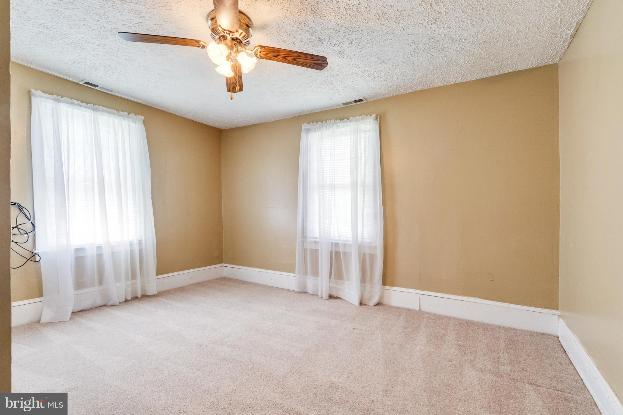 GORDONSVILLE - Residential