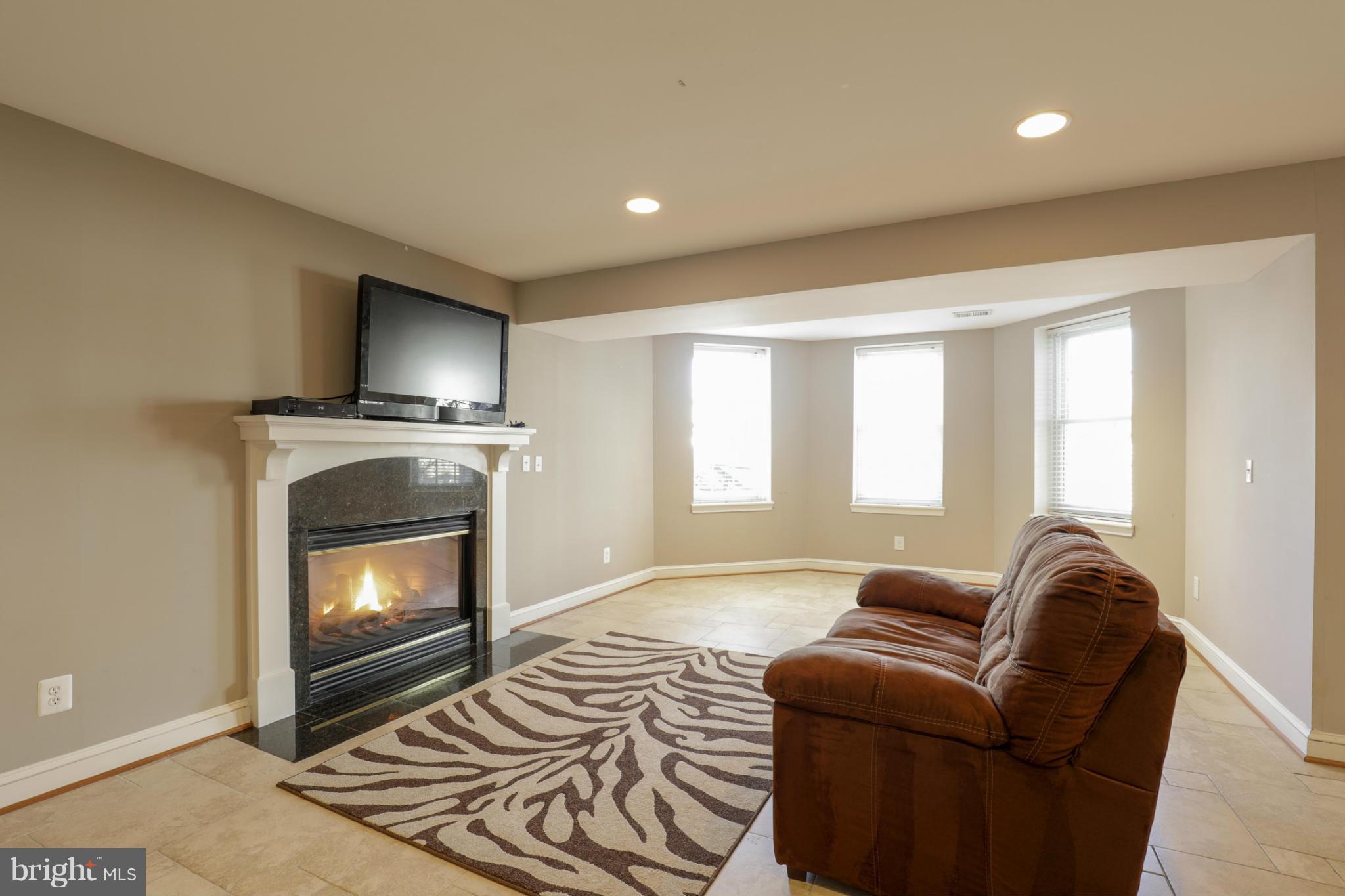 NEWPORT - Residential