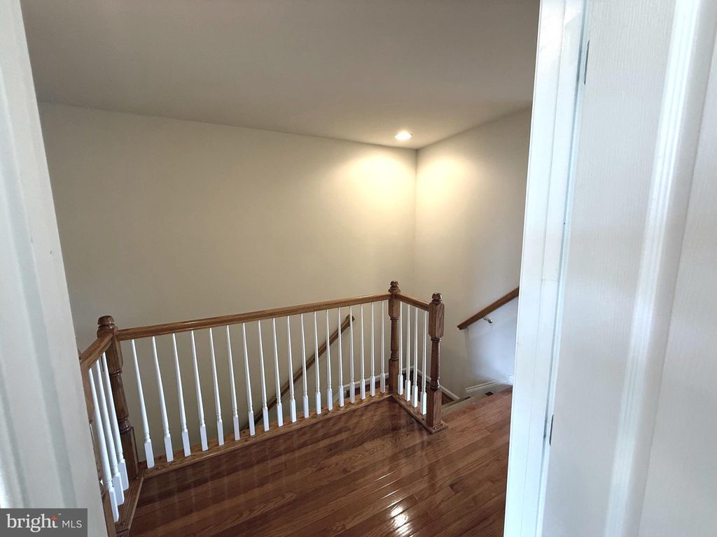 listing image 50