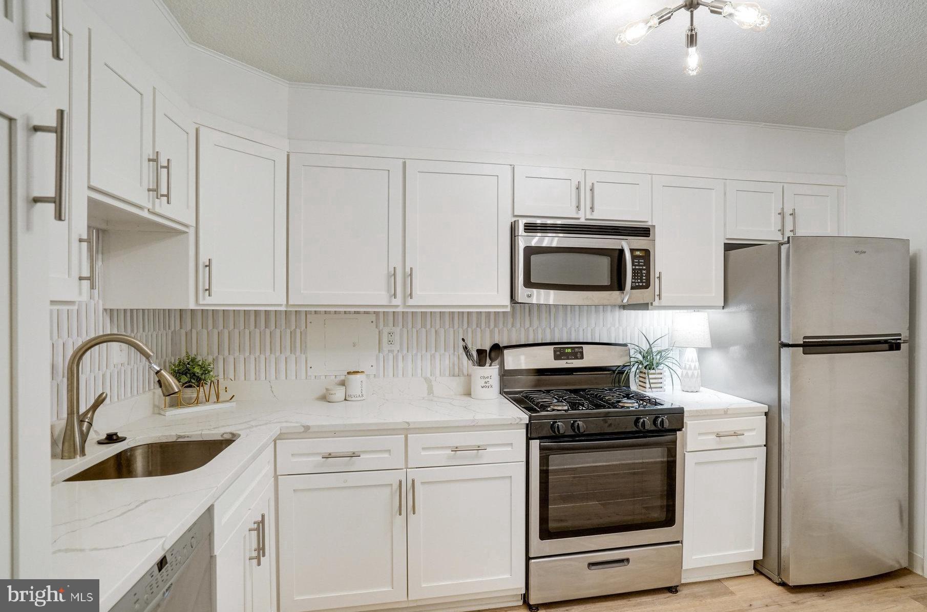 1300 ARMY NAVY DRIVE 124