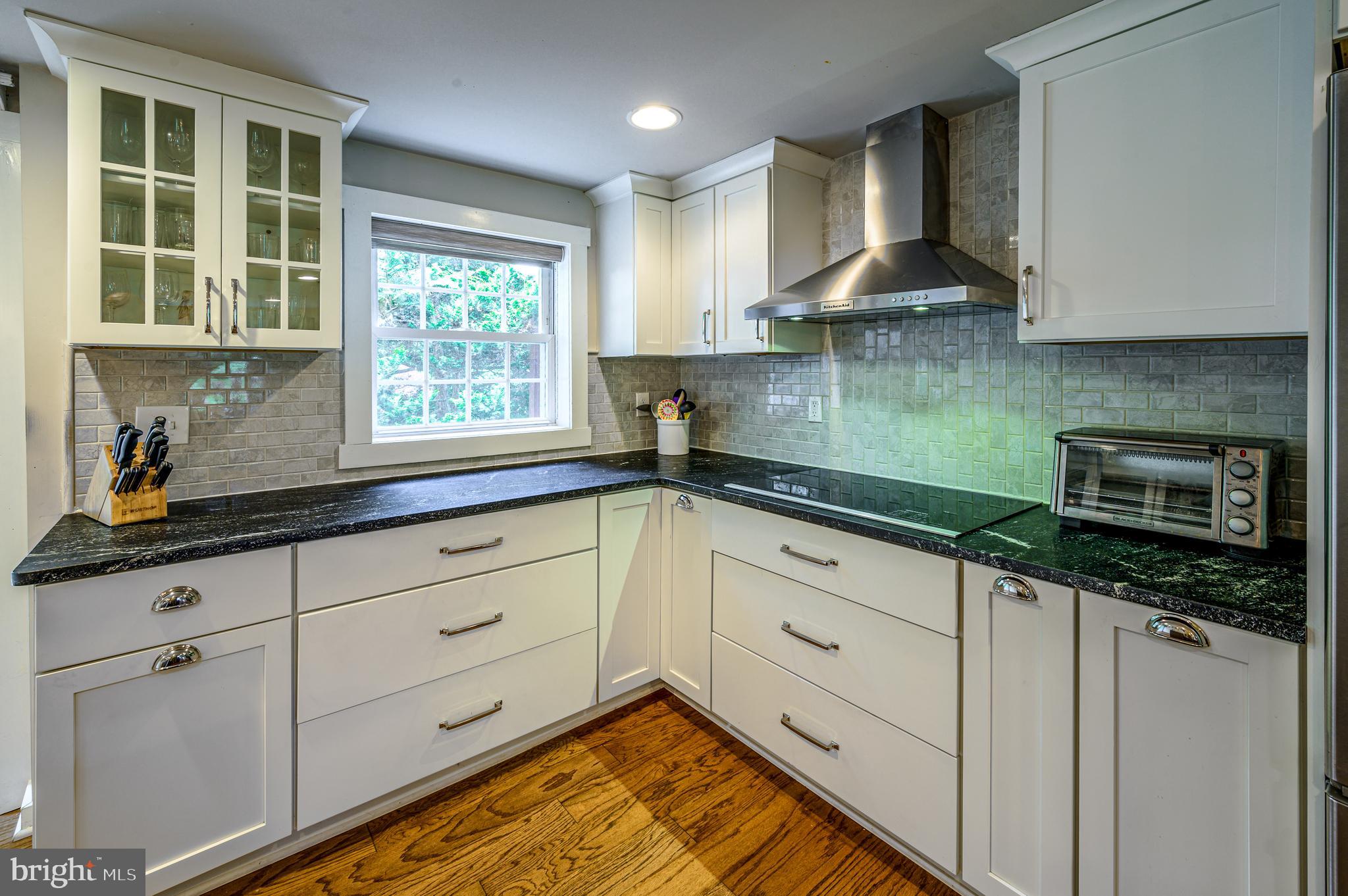 BLYTHEWOOD - Residential