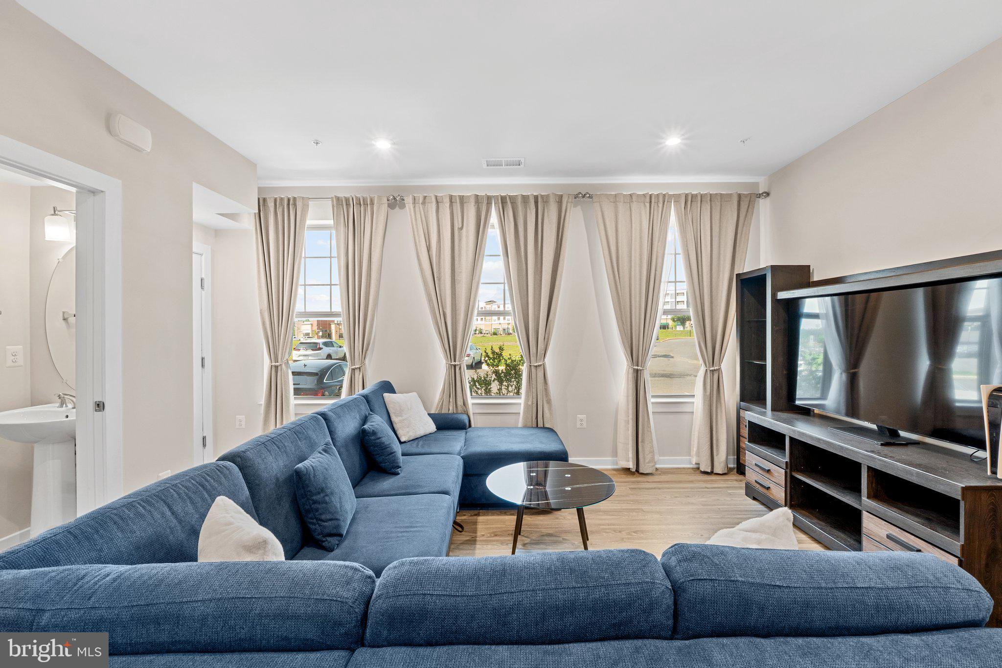 MANASSAS PARK - Residential Lease