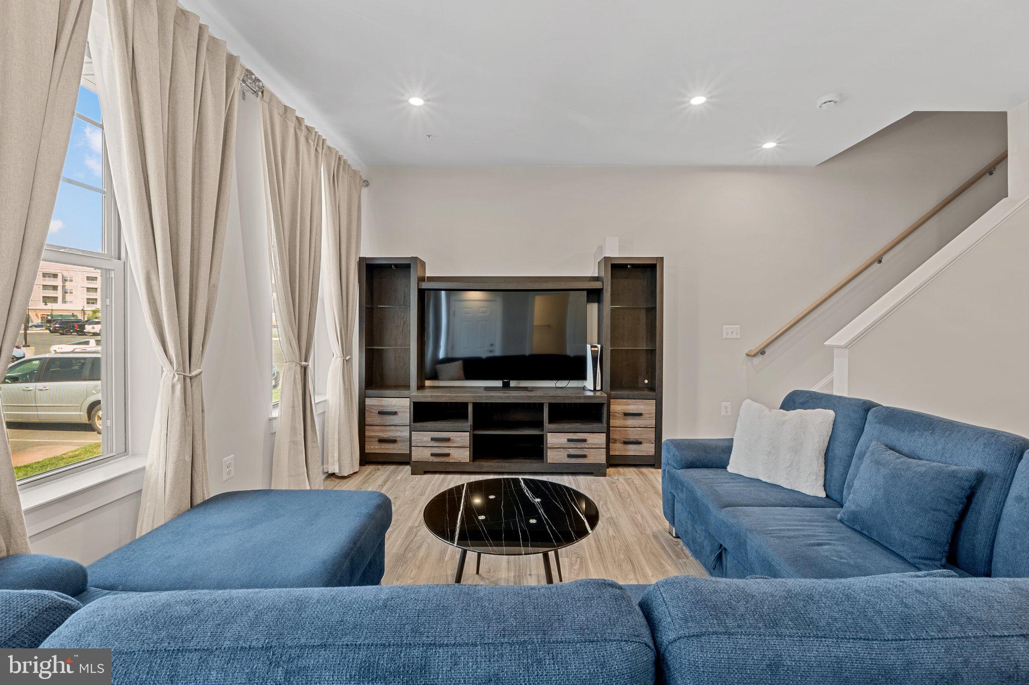 MANASSAS PARK - Residential Lease