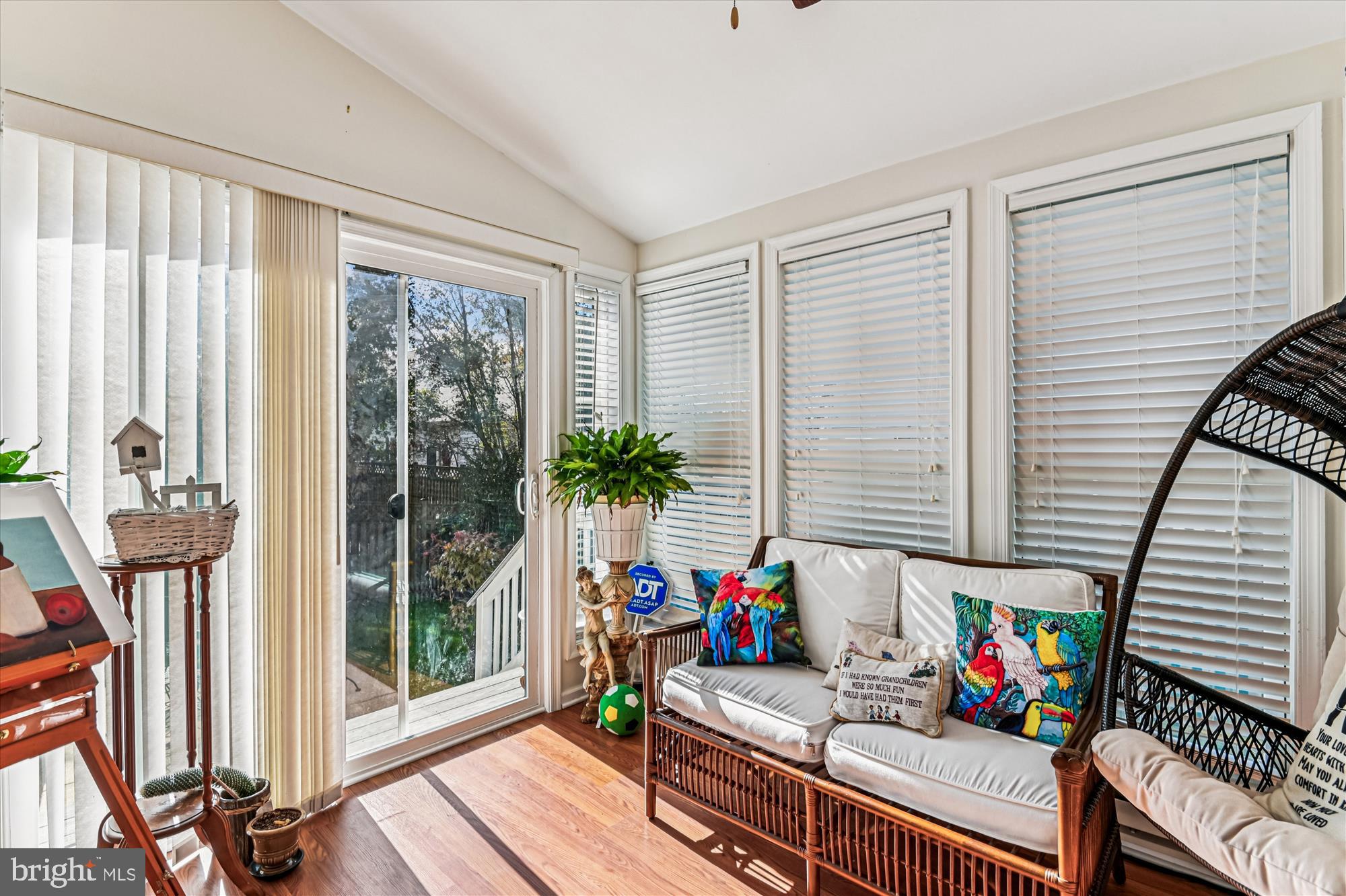 910 WAGNER FARM COURT