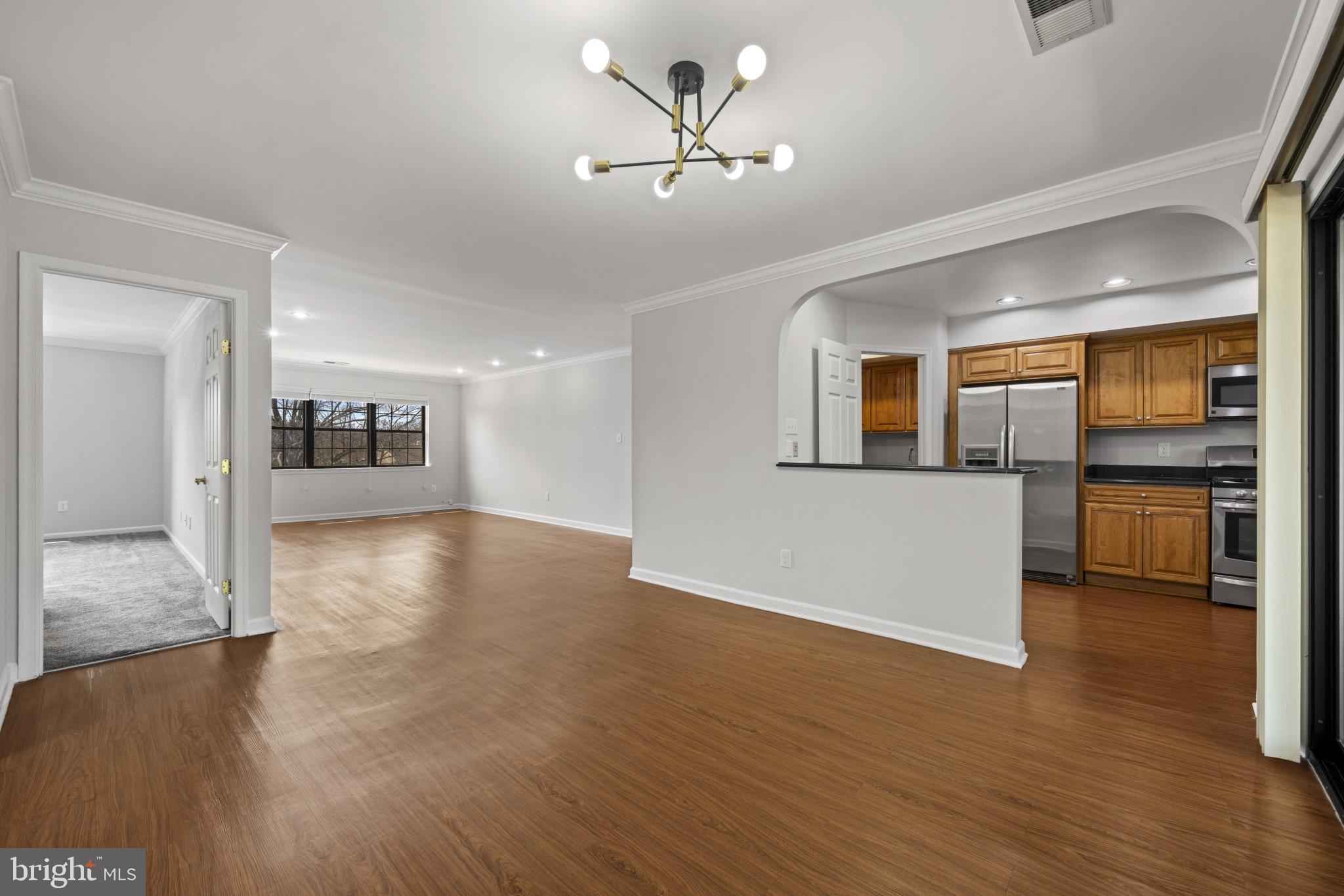 DULANEY TOWERS - Residential