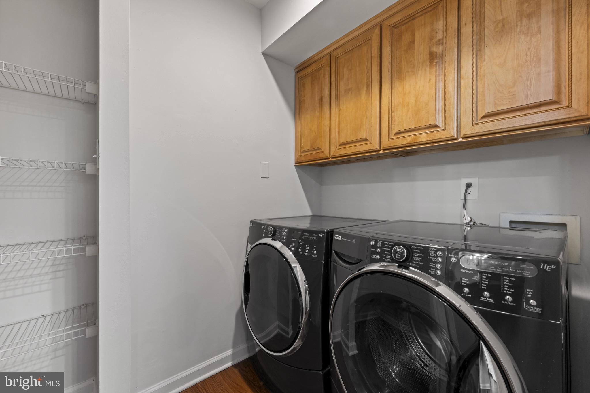 DULANEY TOWERS - Residential