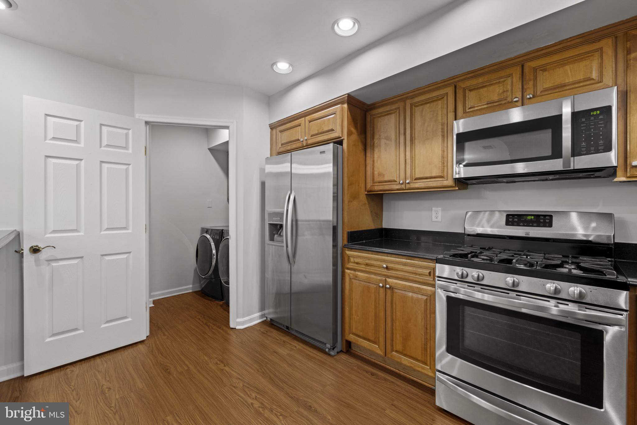 DULANEY TOWERS - Residential