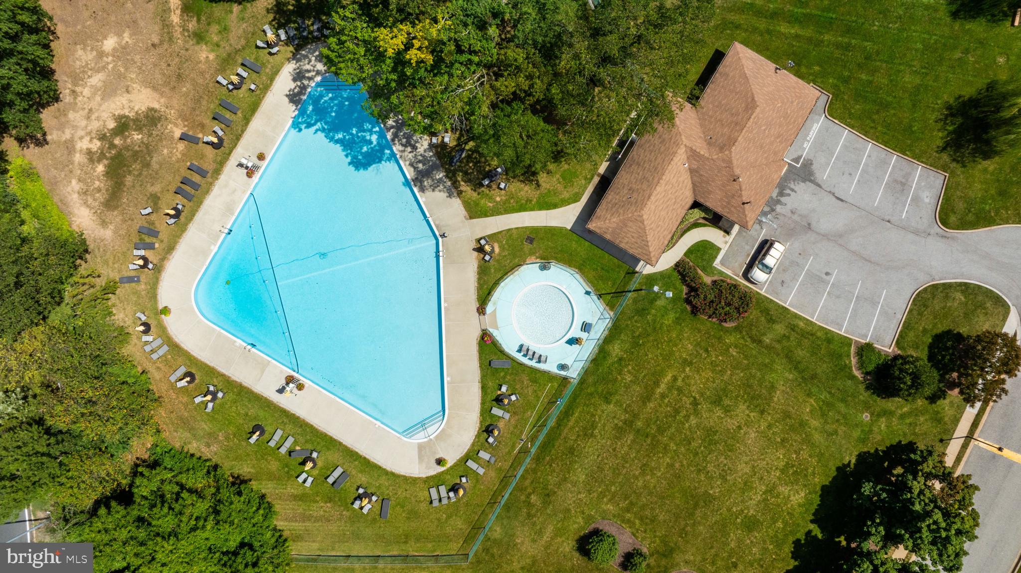 DULANEY TOWERS - Residential