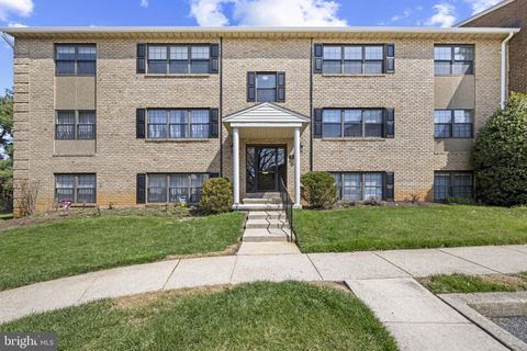 Condo For Sale - 8 Choate Court #8F<br/> TOWSON, MD 21204