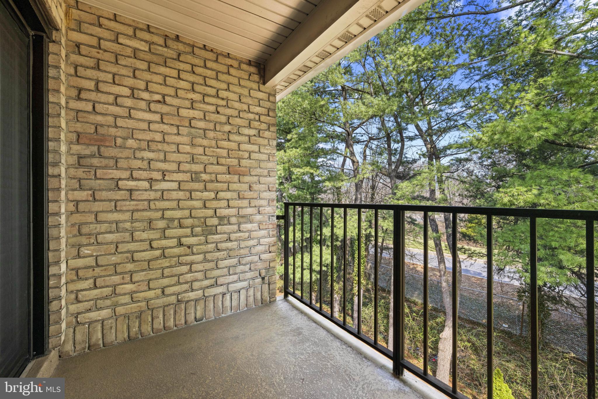 DULANEY TOWERS - Residential