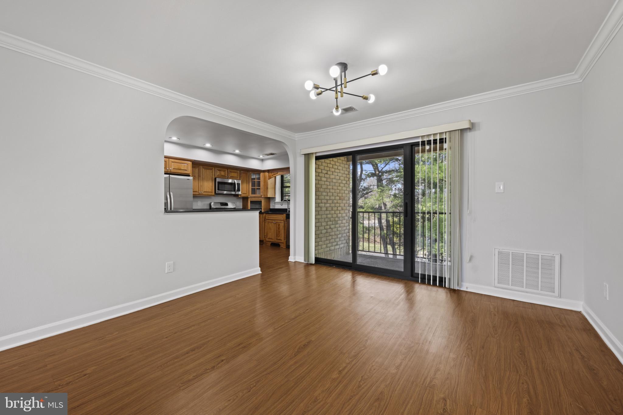 DULANEY TOWERS - Residential