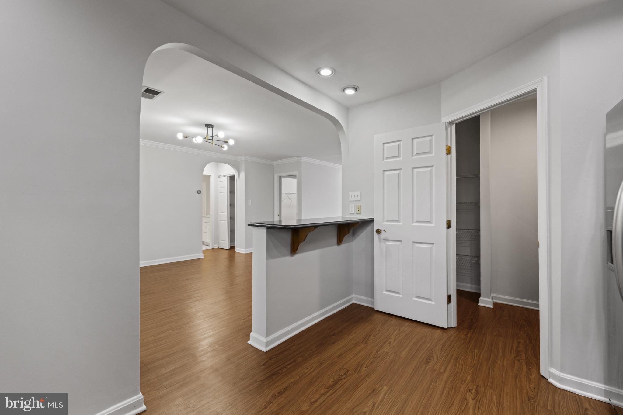 DULANEY TOWERS - Residential