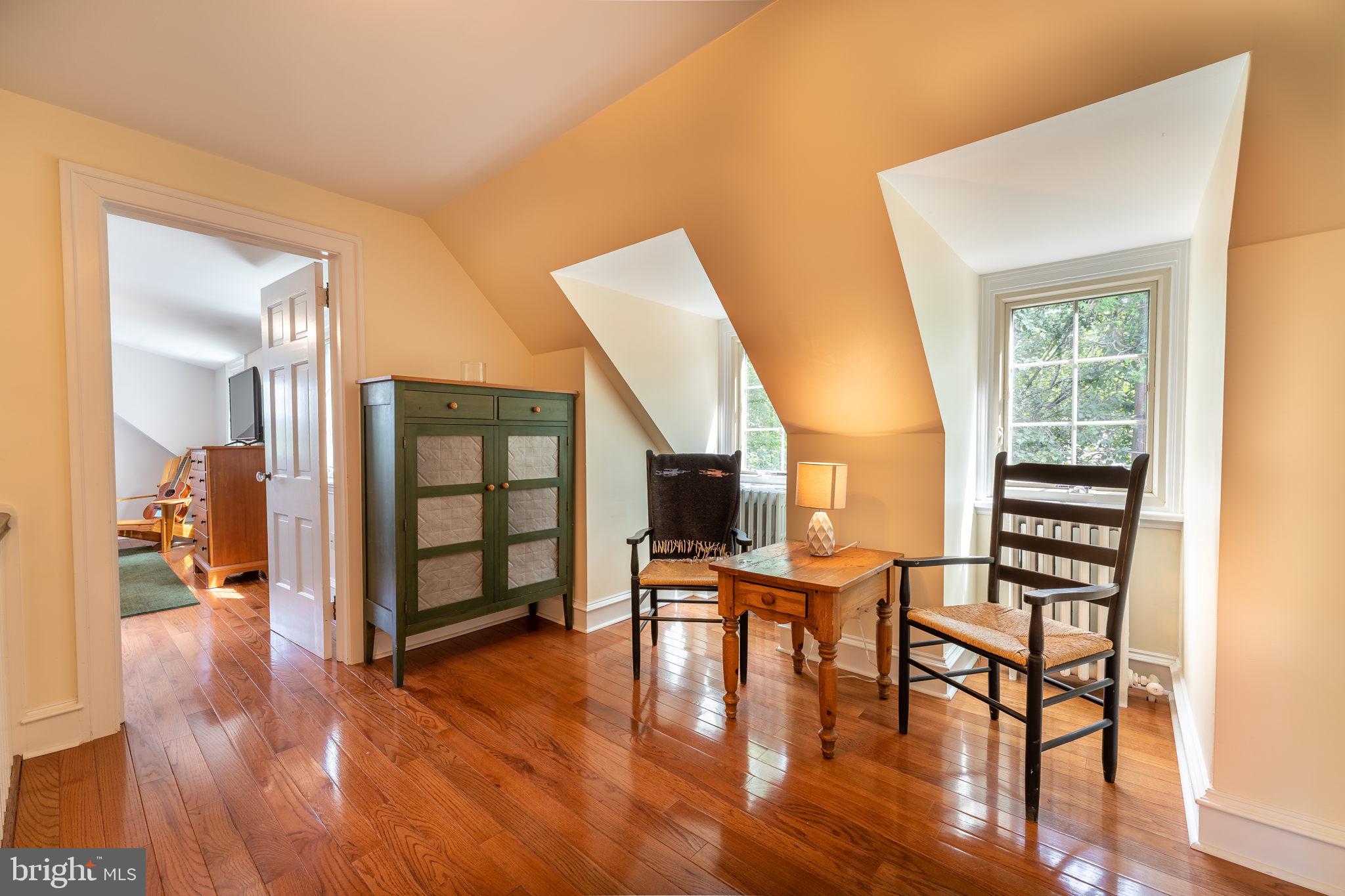 MERION GOLF MANOR - Residential