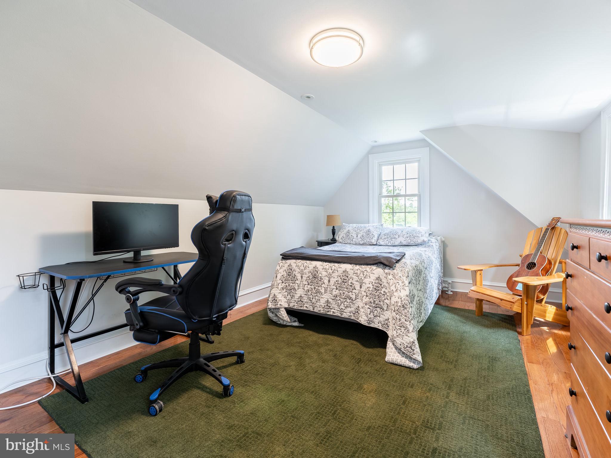 MERION GOLF MANOR - Residential