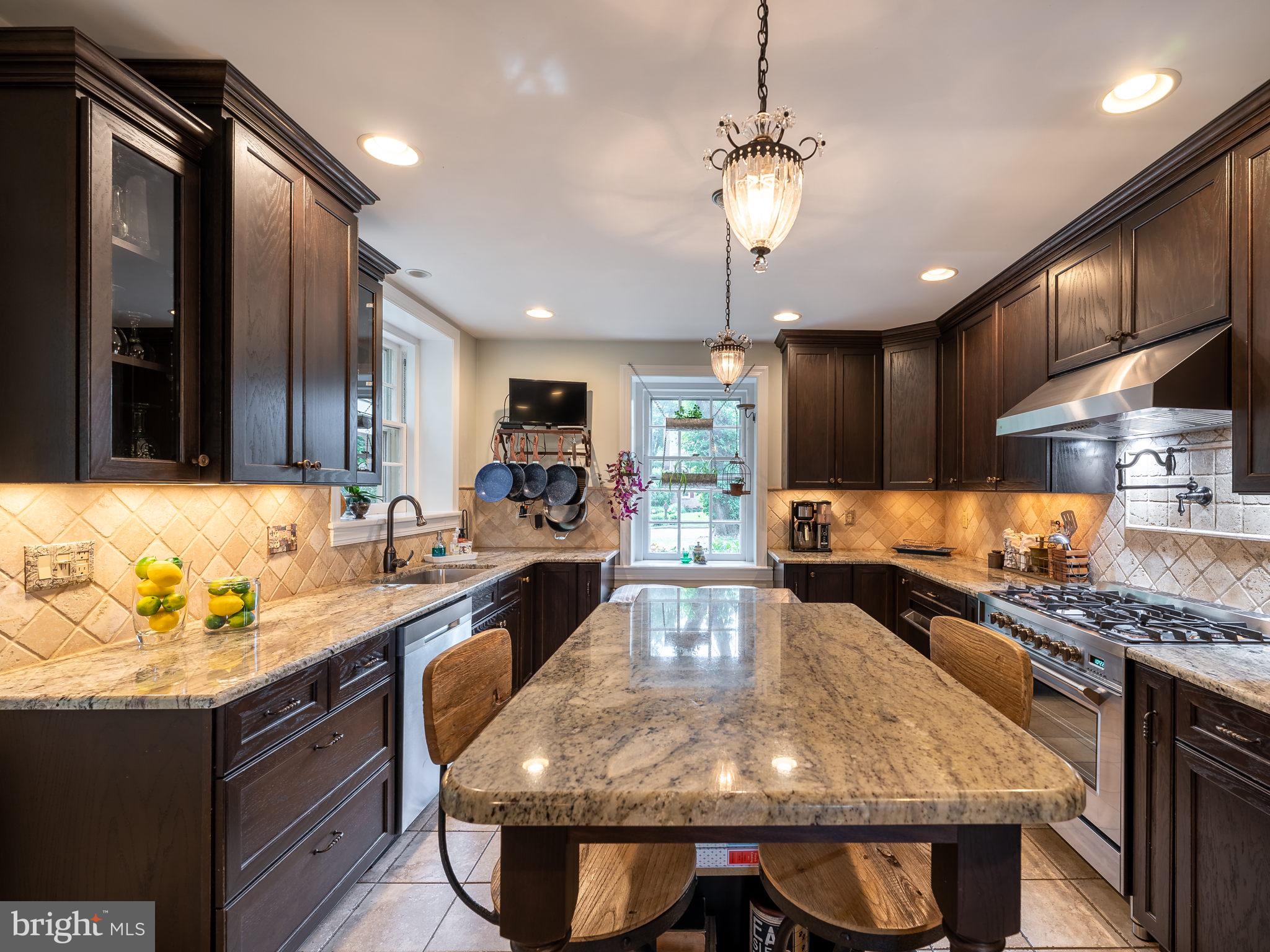 MERION GOLF MANOR - Residential