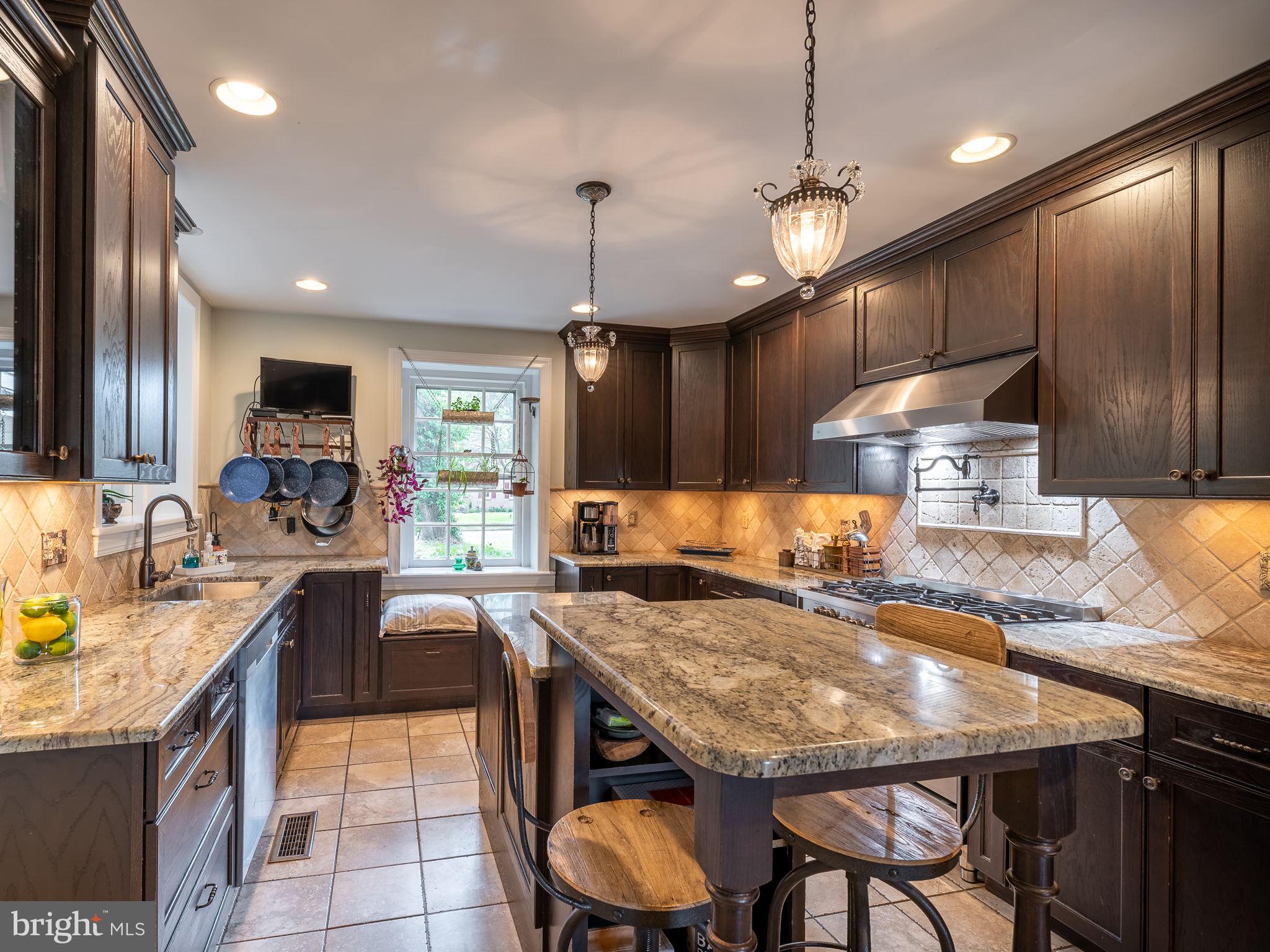 MERION GOLF MANOR - Residential