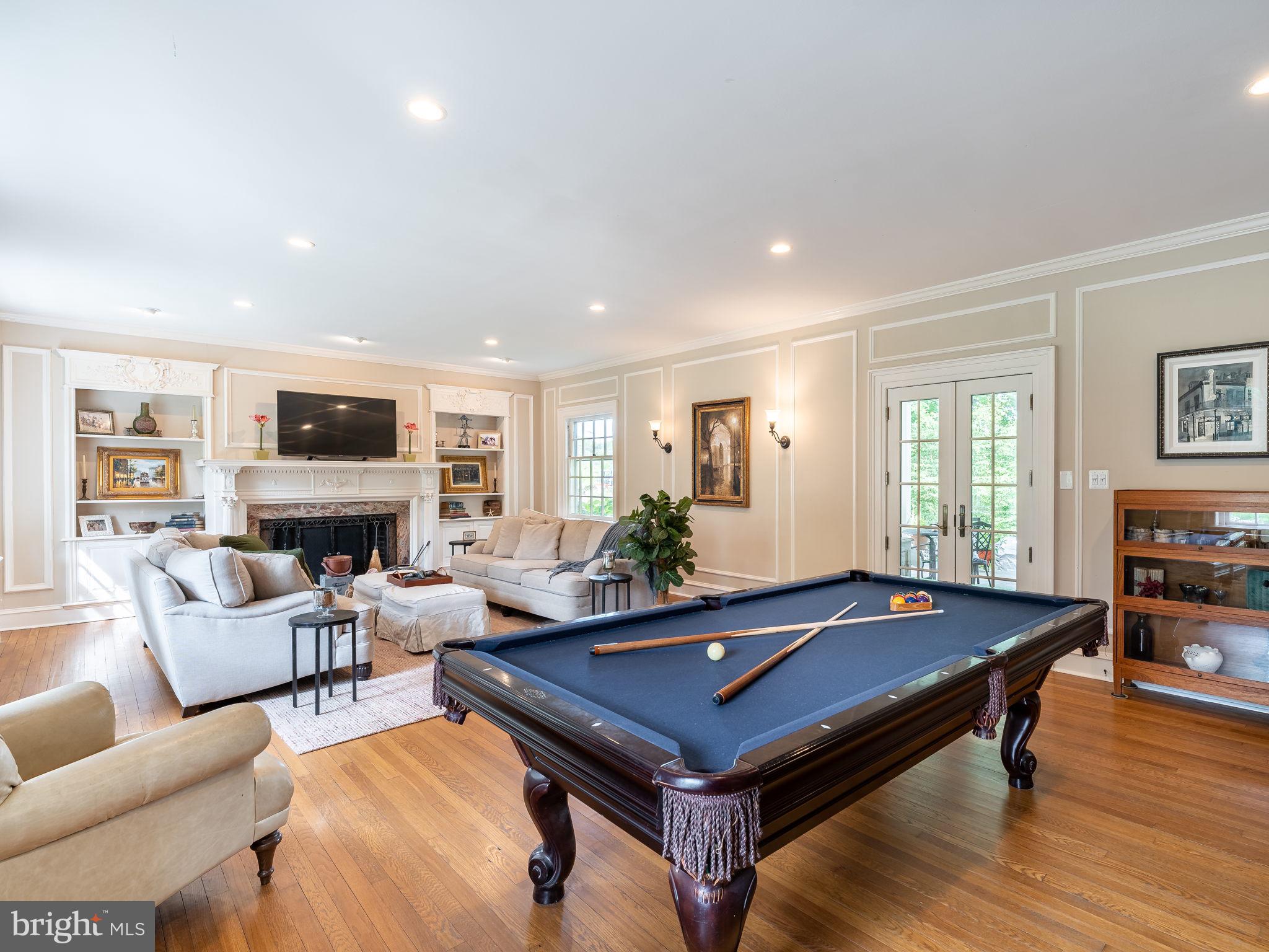 MERION GOLF MANOR - Residential