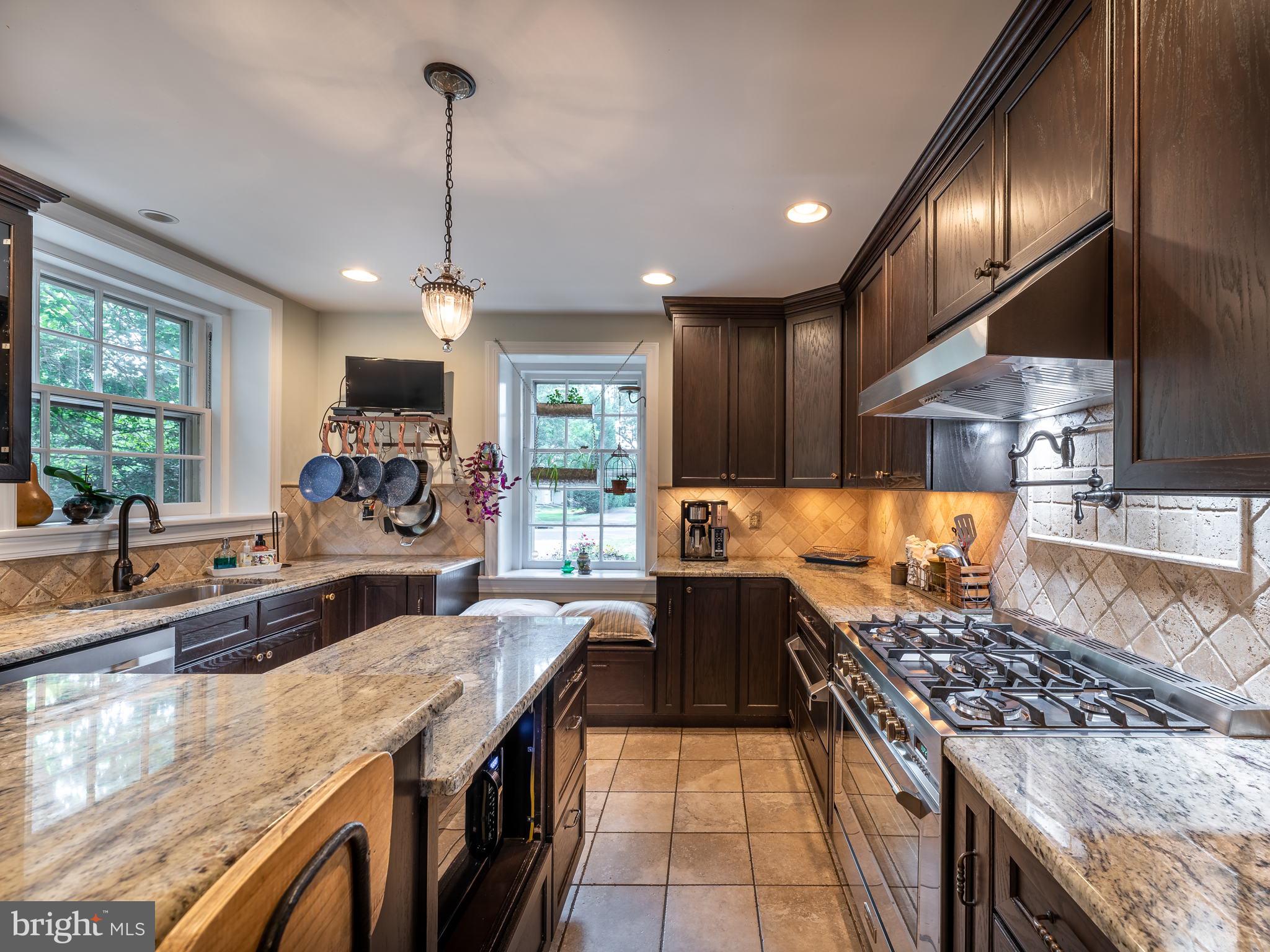 MERION GOLF MANOR - Residential