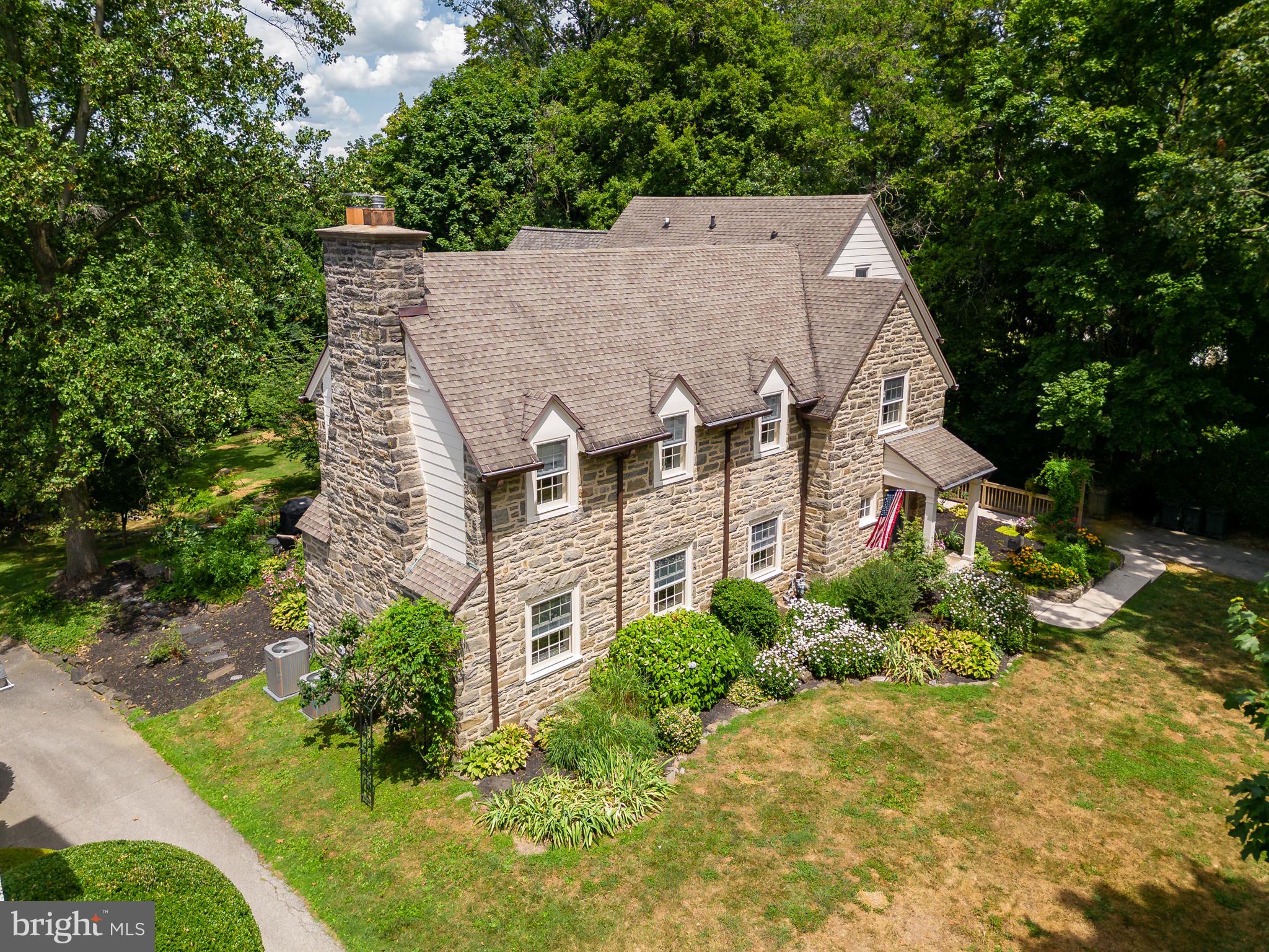 MERION GOLF MANOR - Residential