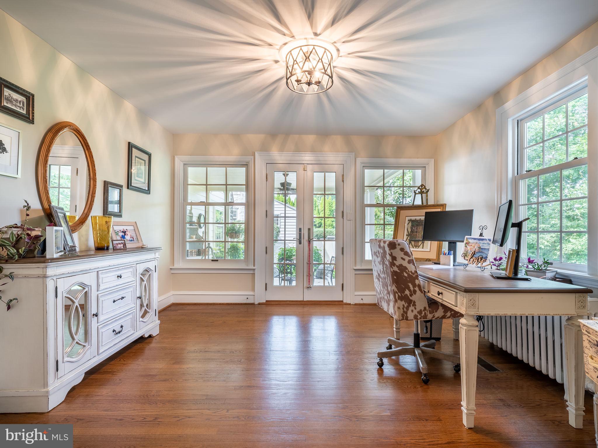 MERION GOLF MANOR - Residential