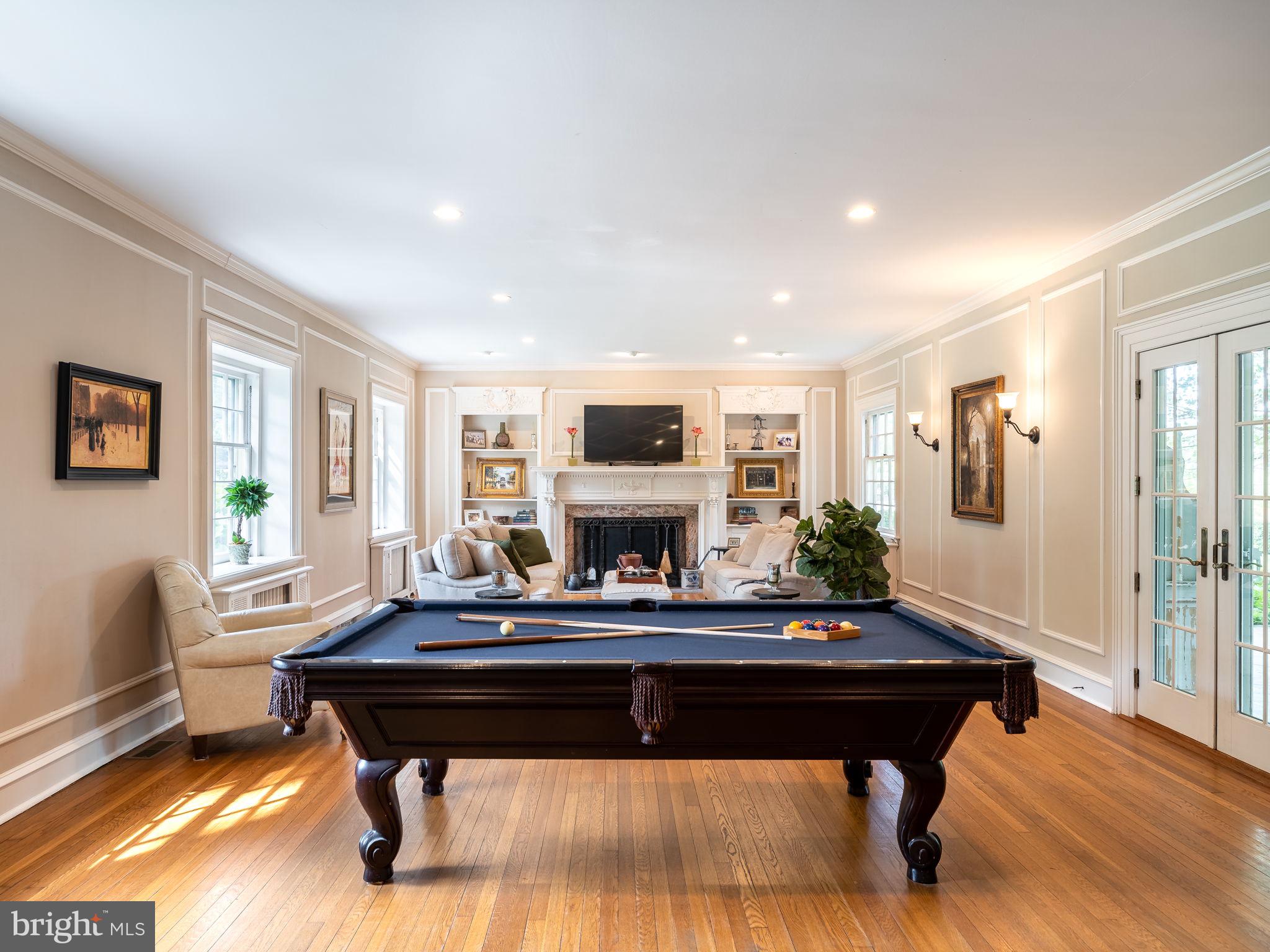 MERION GOLF MANOR - Residential