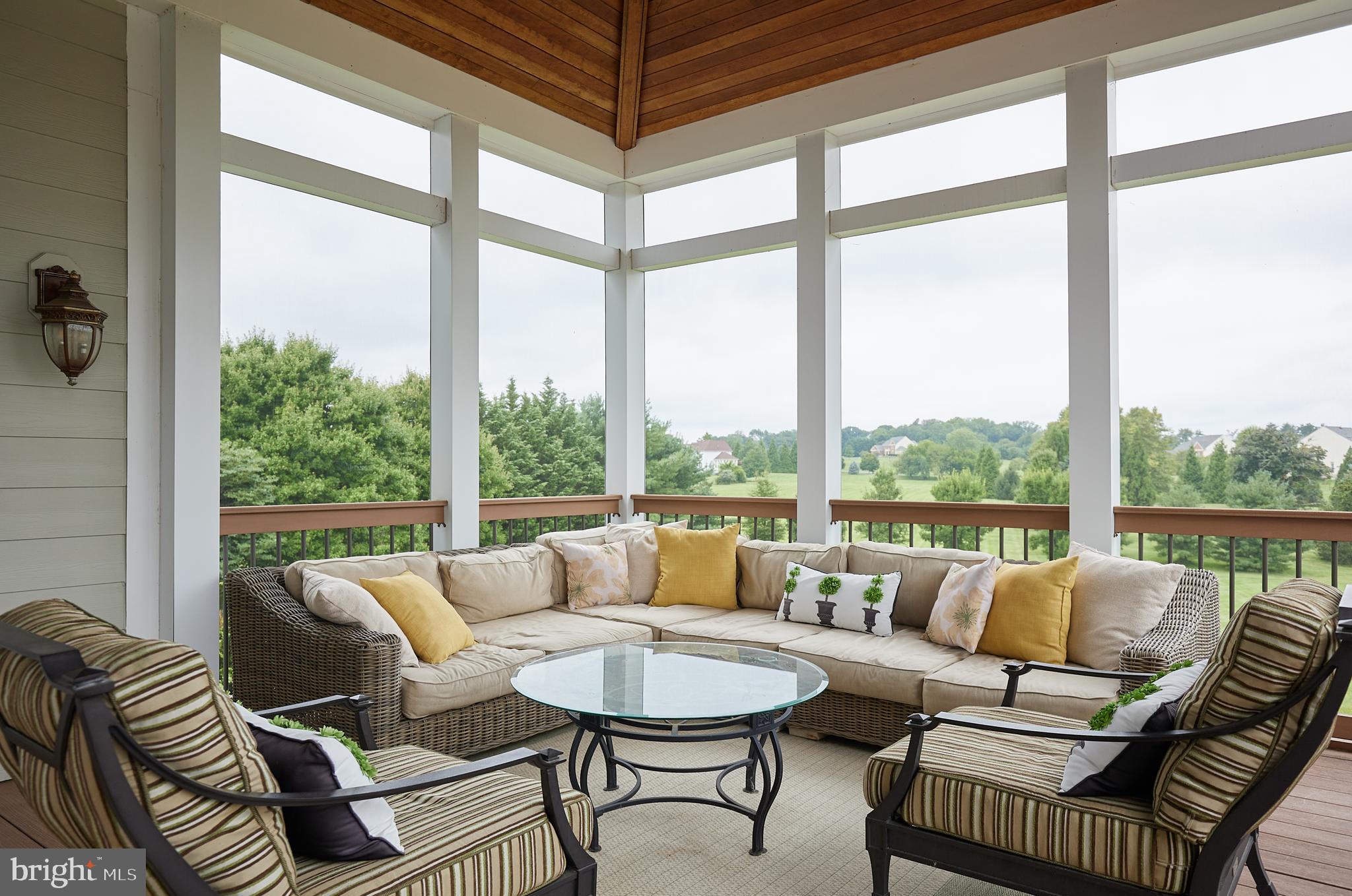 GOLF ESTATES - Residential