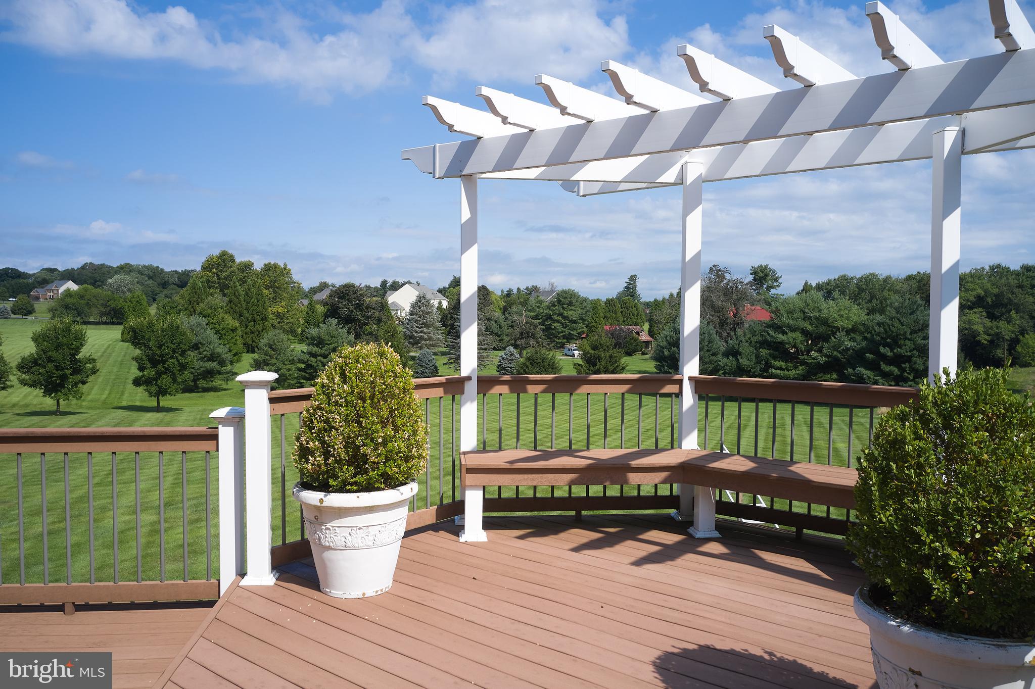 GOLF ESTATES - Residential