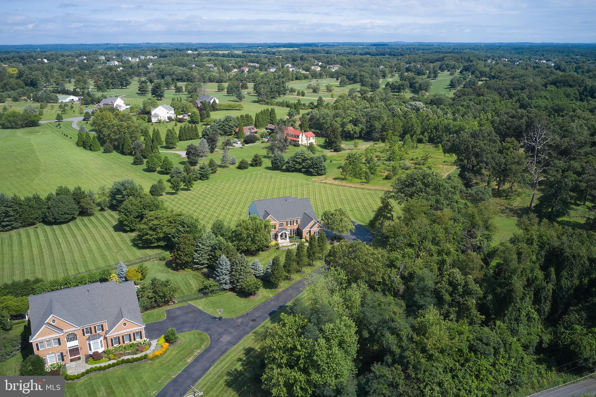 GOLF ESTATES - Residential