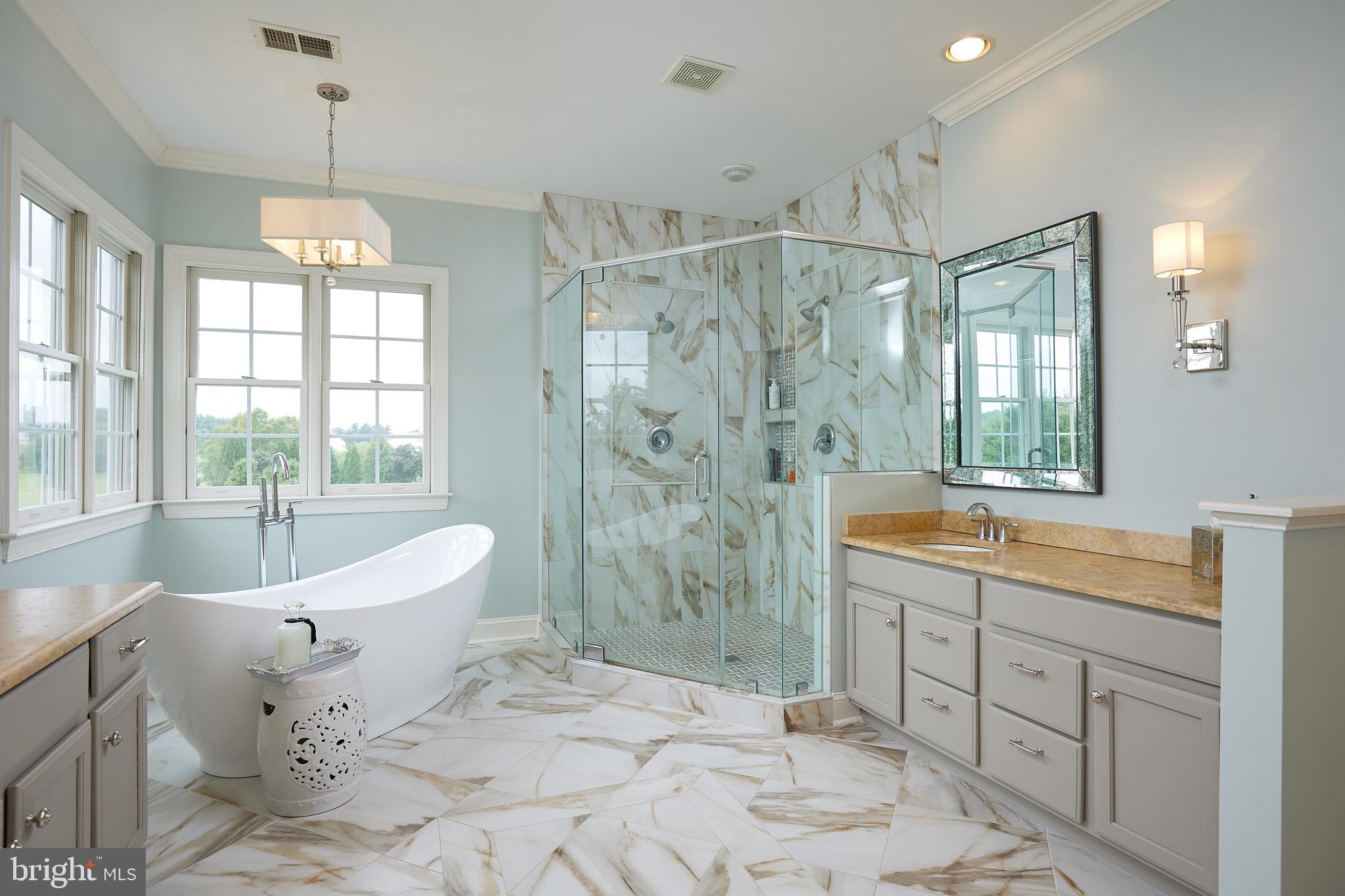 GOLF ESTATES - Residential