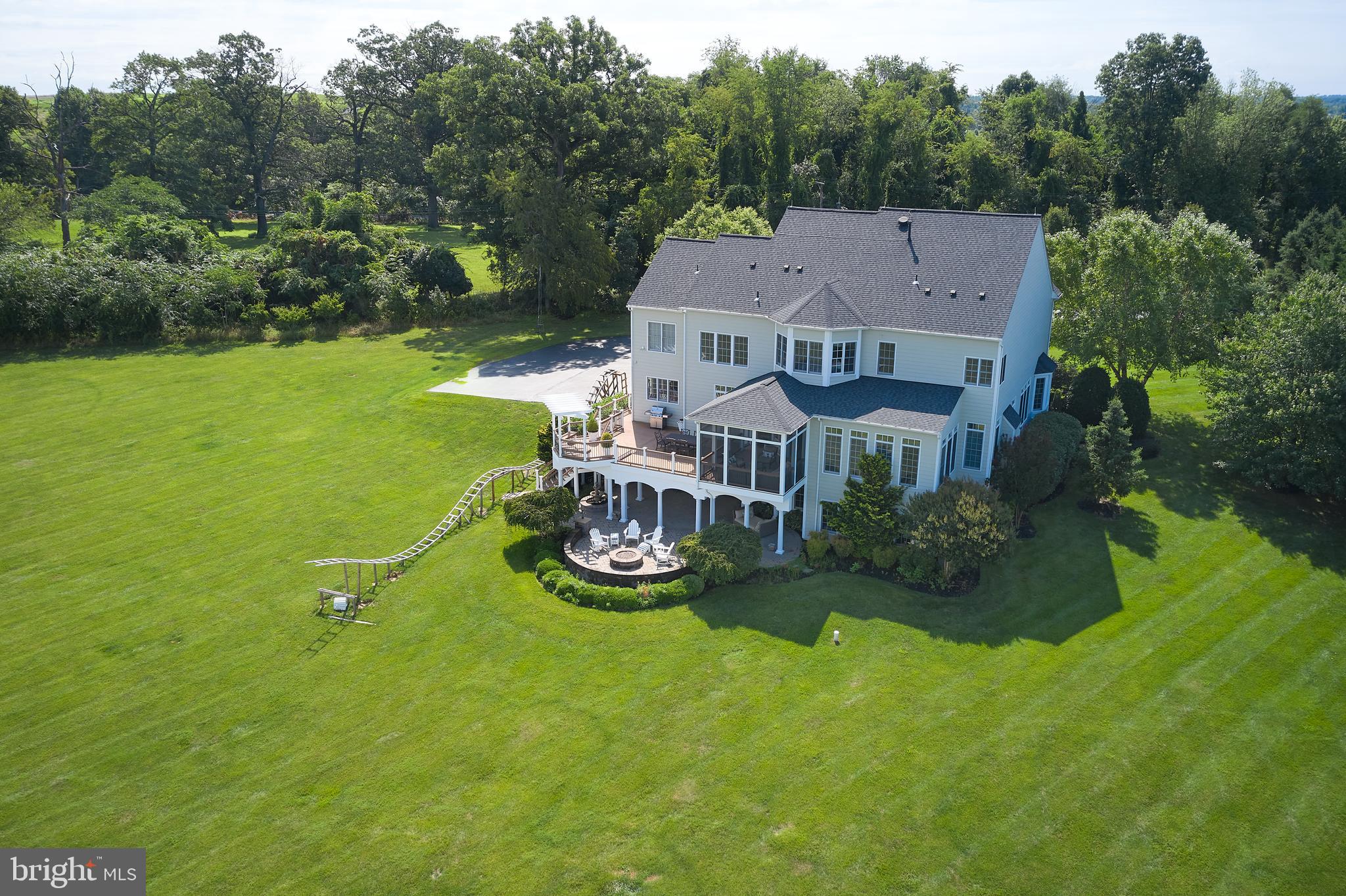 GOLF ESTATES - Residential