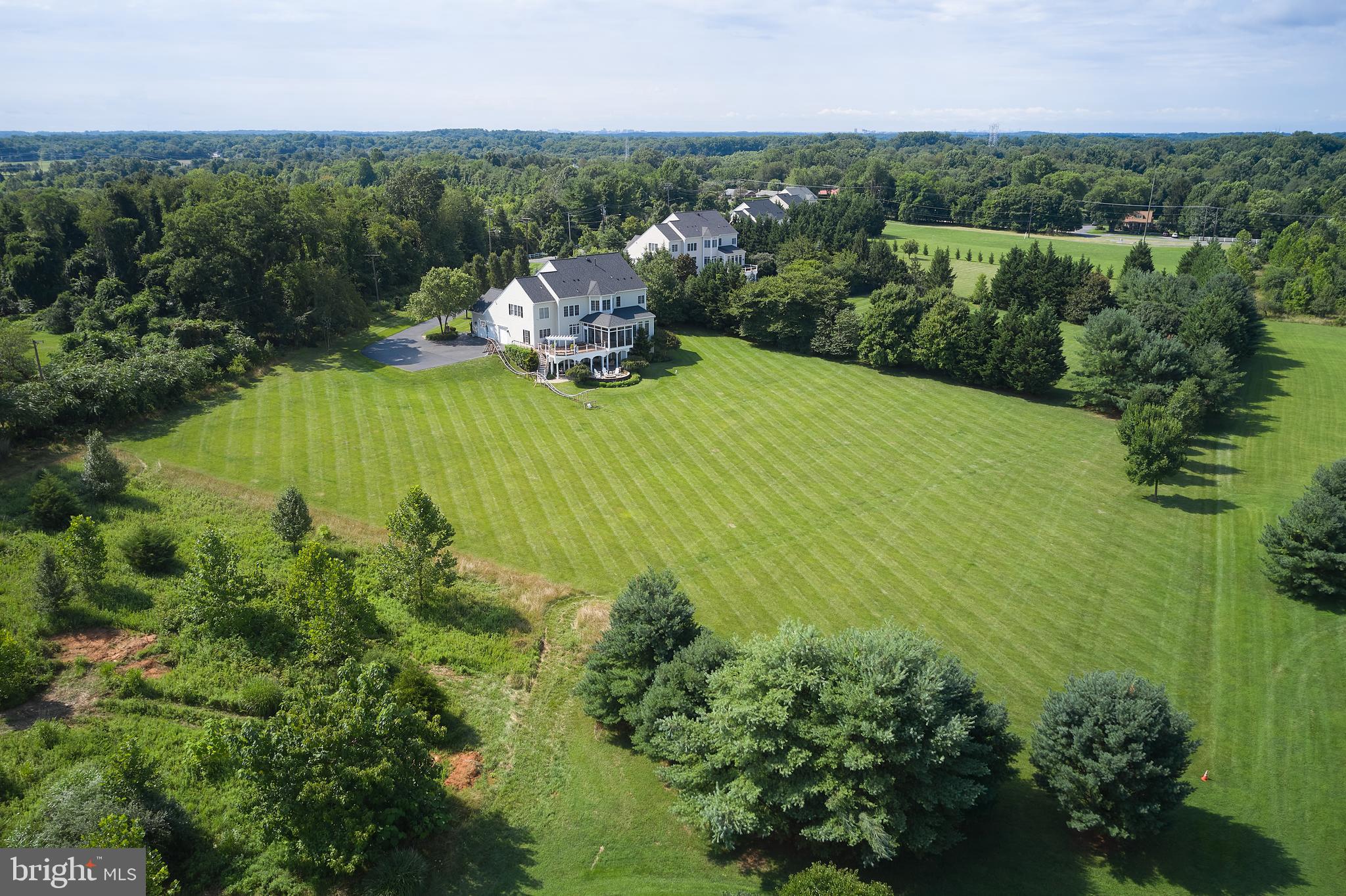 GOLF ESTATES - Residential