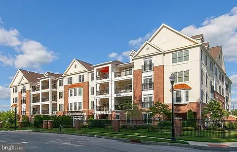 MLS: NJCD2091356
