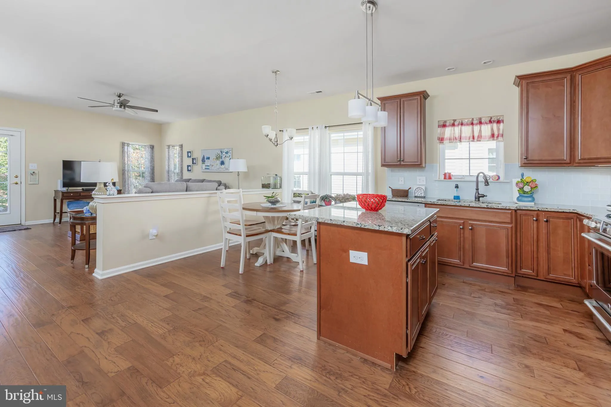 Glassboro, New Jersey 08028, United States, 3 Bedrooms Bedrooms, ,2 BathroomsBathrooms,Residential,Active,89979