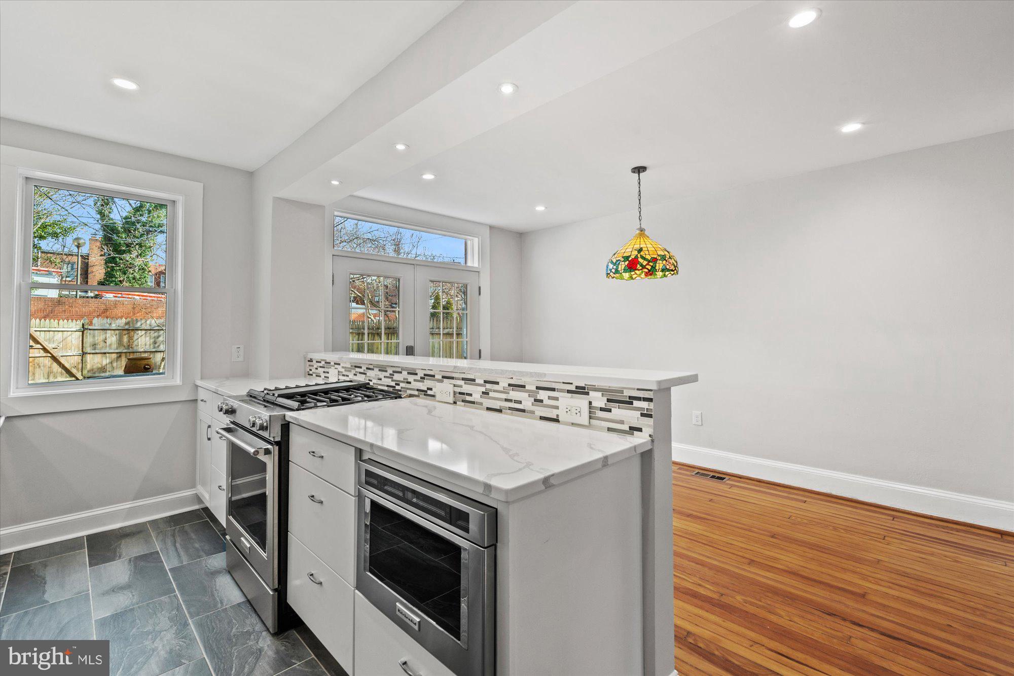 OLD TOWN - Residential Lease