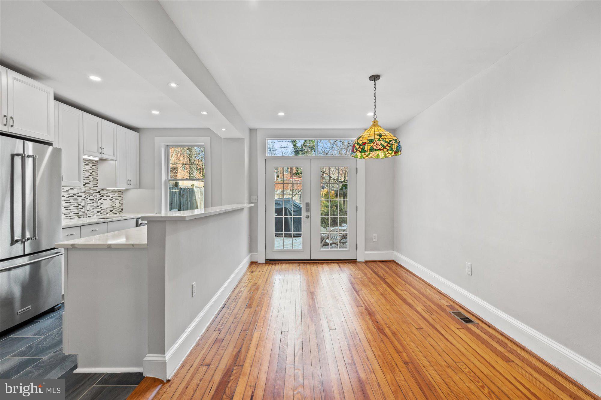 OLD TOWN - Residential Lease