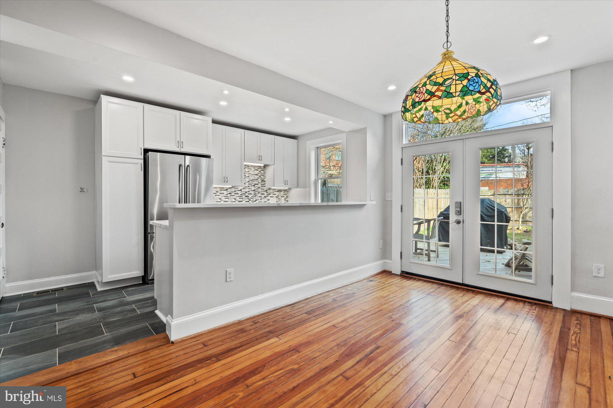 OLD TOWN - Residential Lease