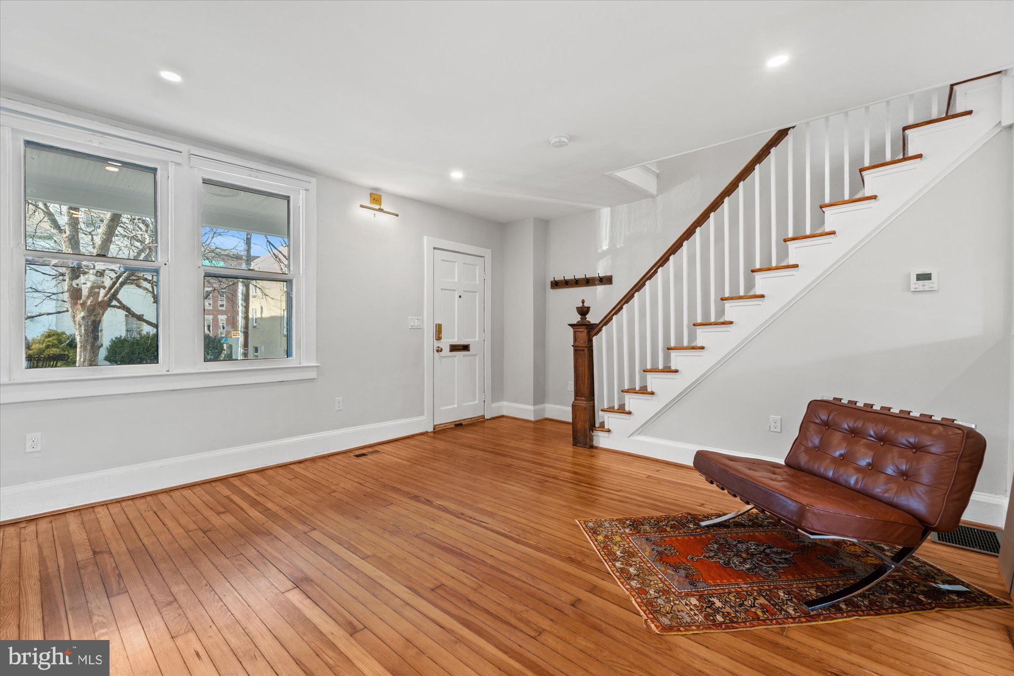 OLD TOWN - Residential Lease