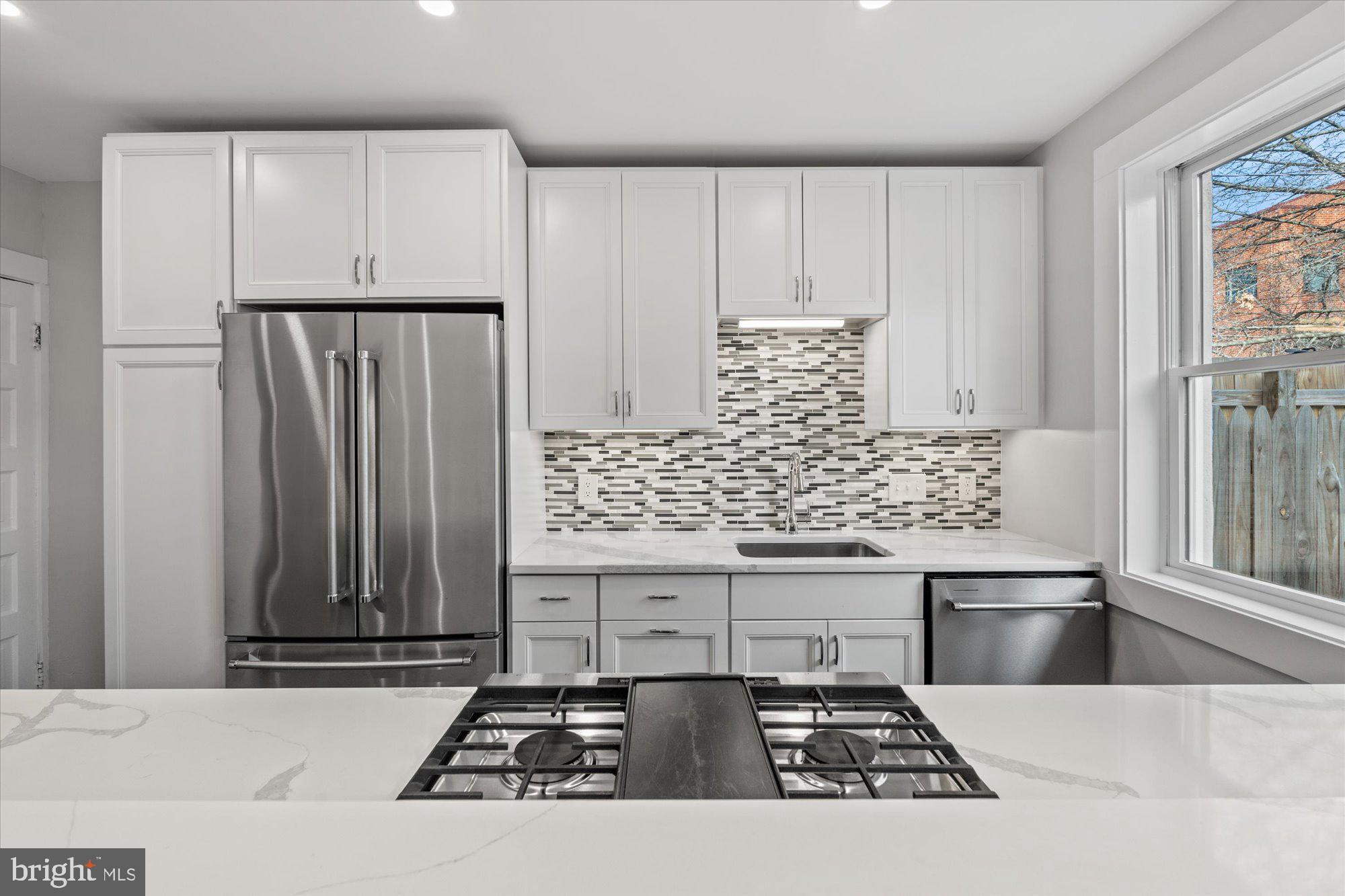 OLD TOWN - Residential Lease